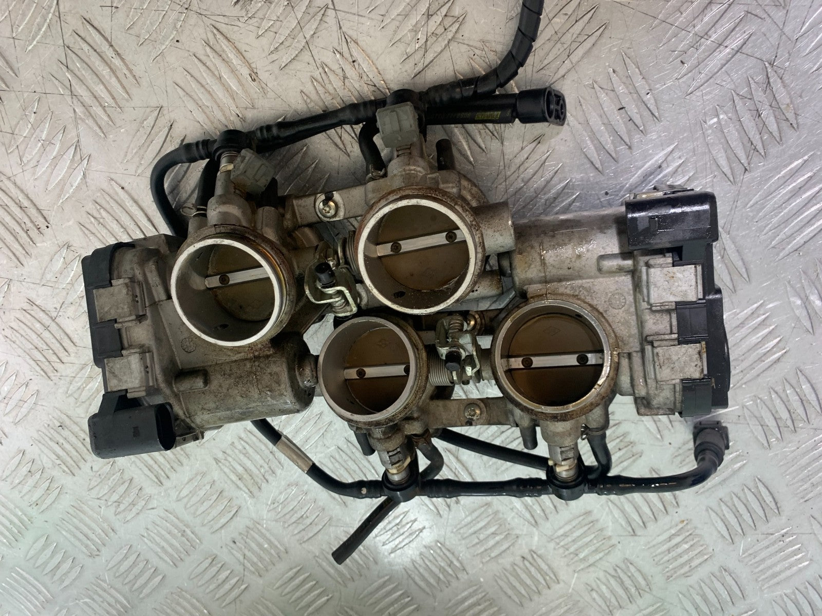 APRILIA RSV4 FACTORY THROTTLE BODIES  YEAR 2009-2012 (CMB1224)