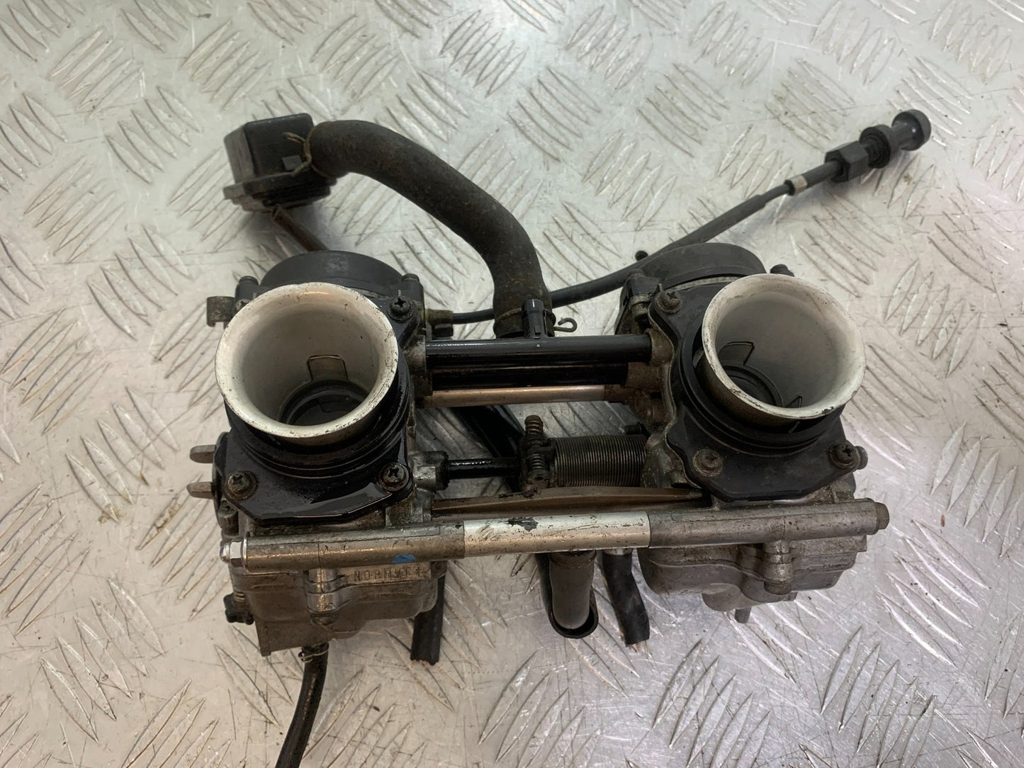 HONDA CBF500 CBF 500 CARBS   YEAR 2004-2008  (CMB1294)