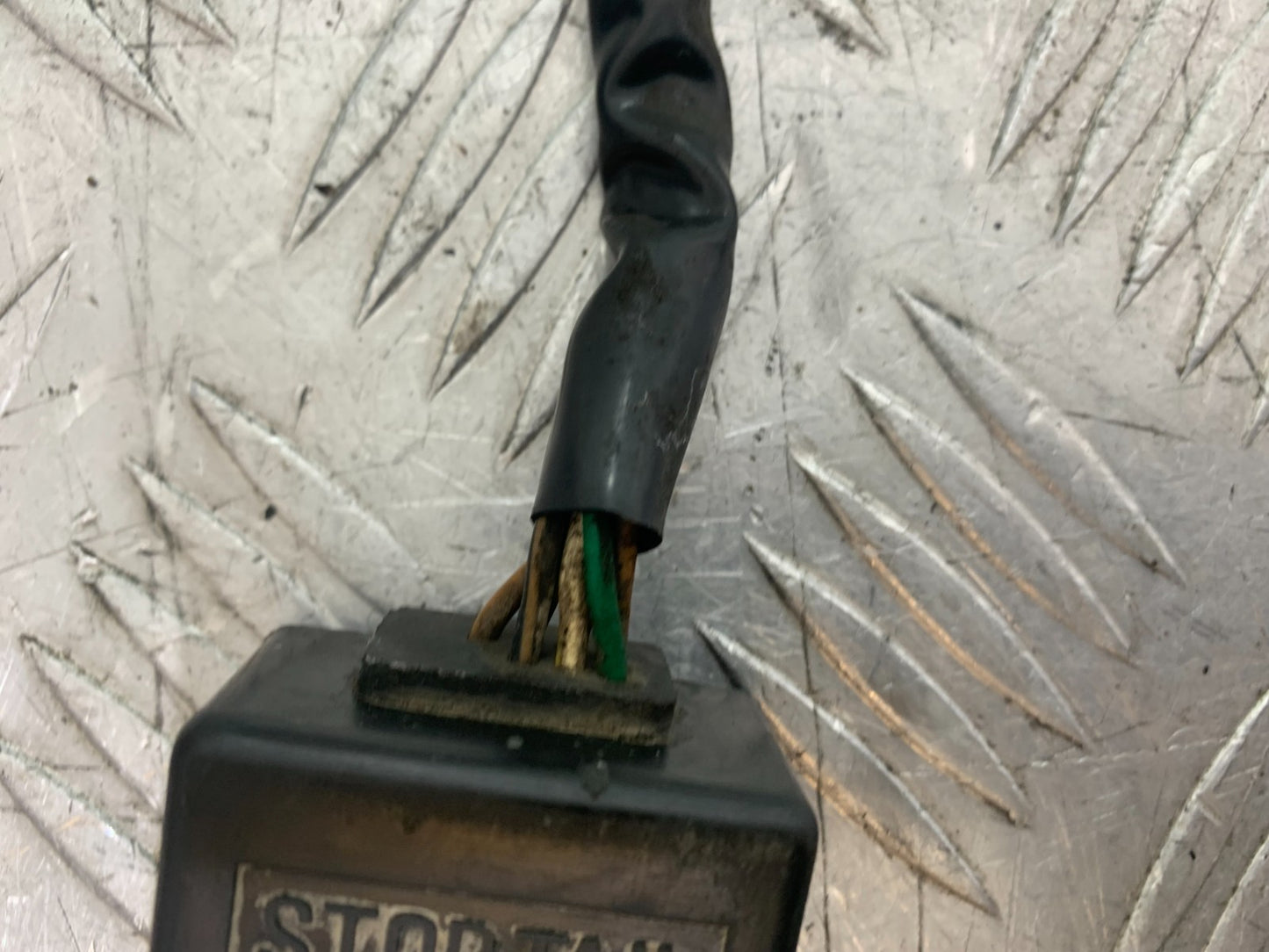 HONDA VT700 VT 700 SHADOW TAIL LIGHT RELAY  YEAR 1984-85 (CMB1328)