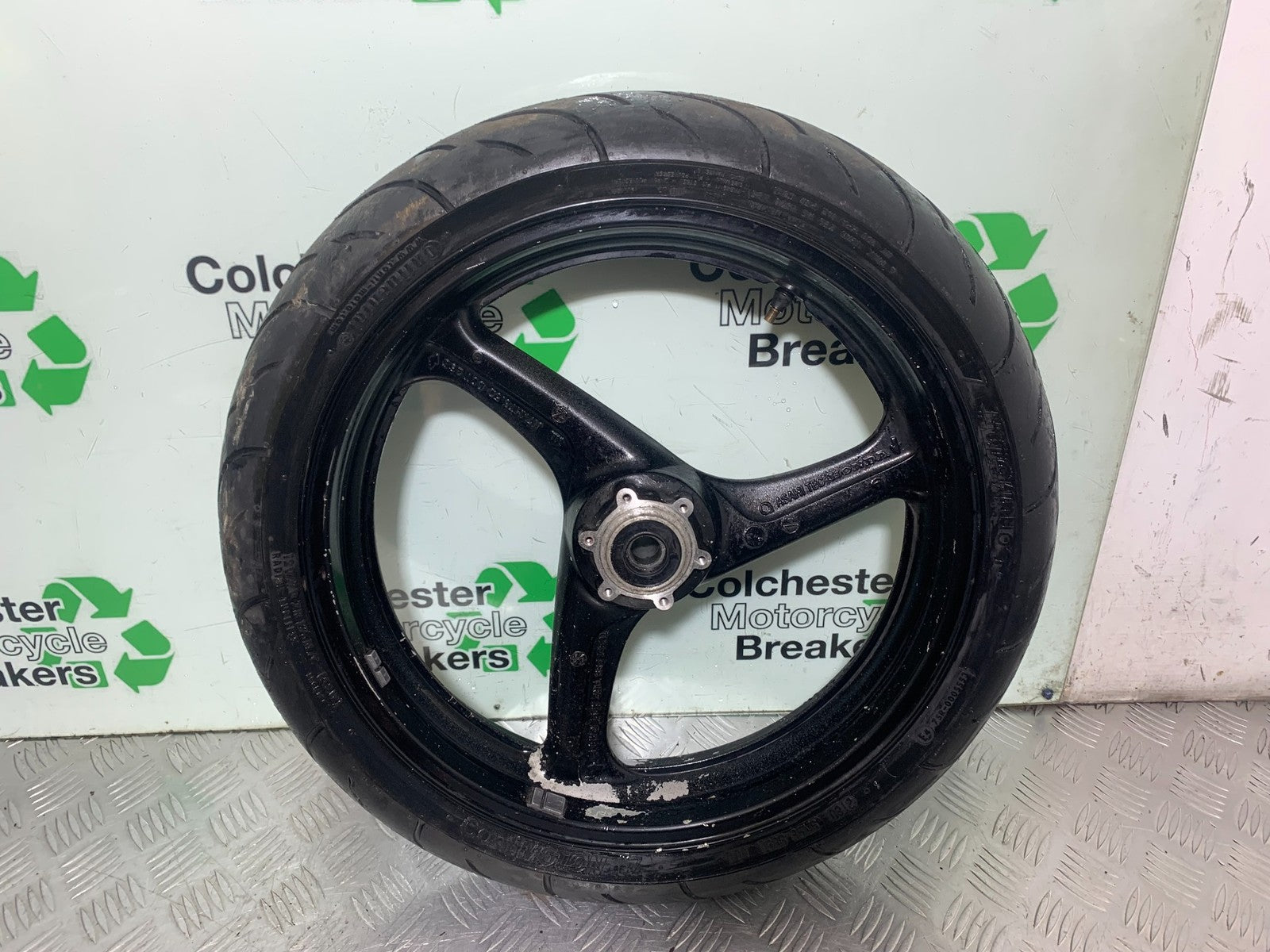 HONDA CBR1100 BLACKBIRD FRONT WHEEL  YEAR 1999-2005 (CMB1232)