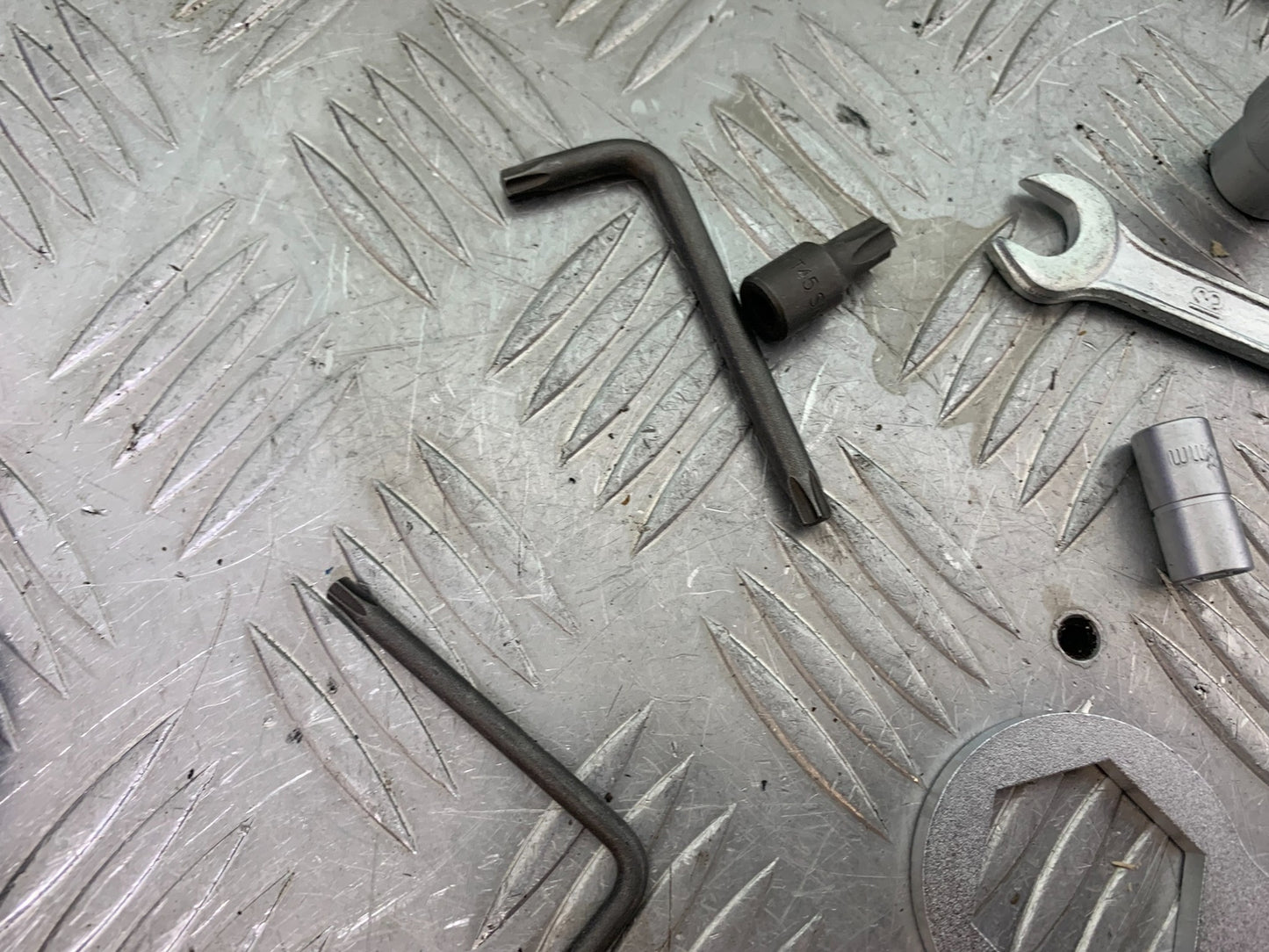 KTM 790 DUKE TOOL KIT YEAR 2018-2021  (CMB11150)