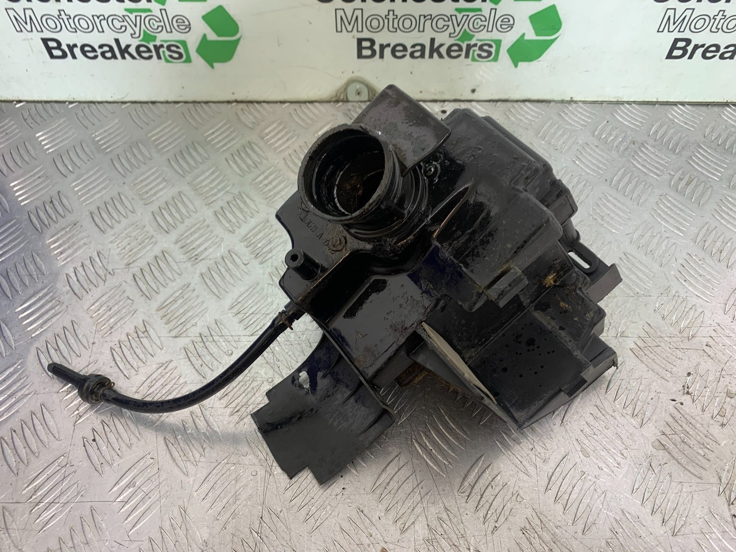 KAWASAKI KLR250 KLR 250 AIRBOX YEAR 1984-2001 (CMB1225)