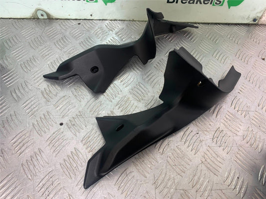 DUCATI 1198 S TOP FAIRING INFILL COVERS  YEAR 2009-2011 (CMB1219)