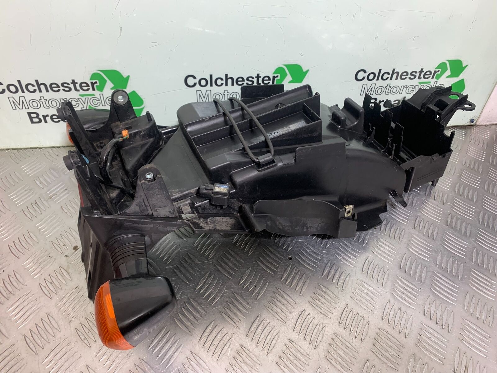 HONDA CBR1100 BLACKBIRD REAR MUDGUARD   YEAR 1999-2005 (CMB1103)