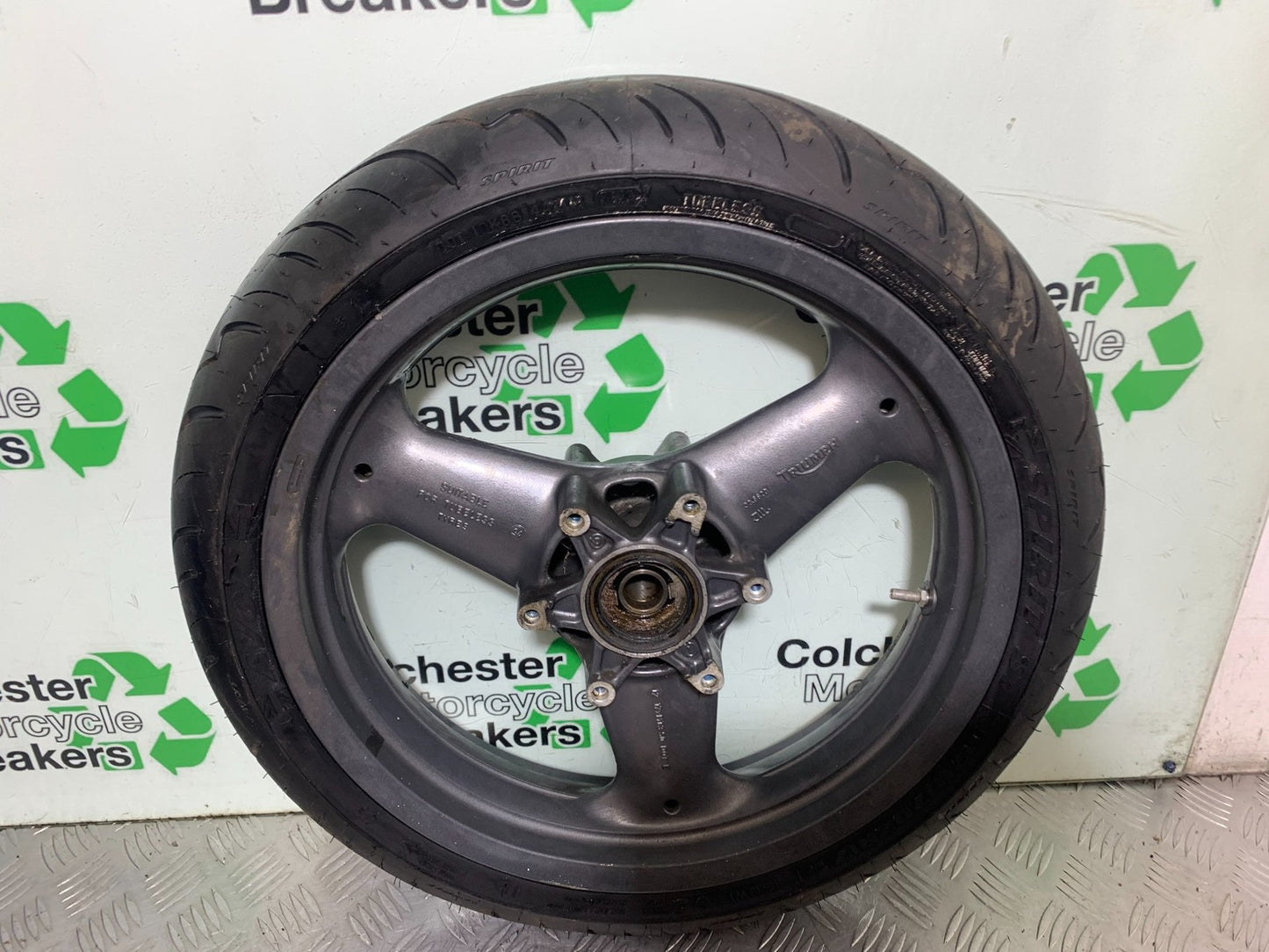 TRIUMPH TROPHY 900 FRONT WHEEL (GOOD TYRE)  YEAR 1991-95 (CMB1251)