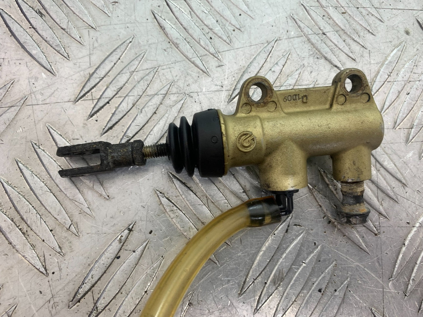 DUCATI 996 SPS 748 916 998 REAR MASTER CYLINDER  1999-2000 (CMB1209)