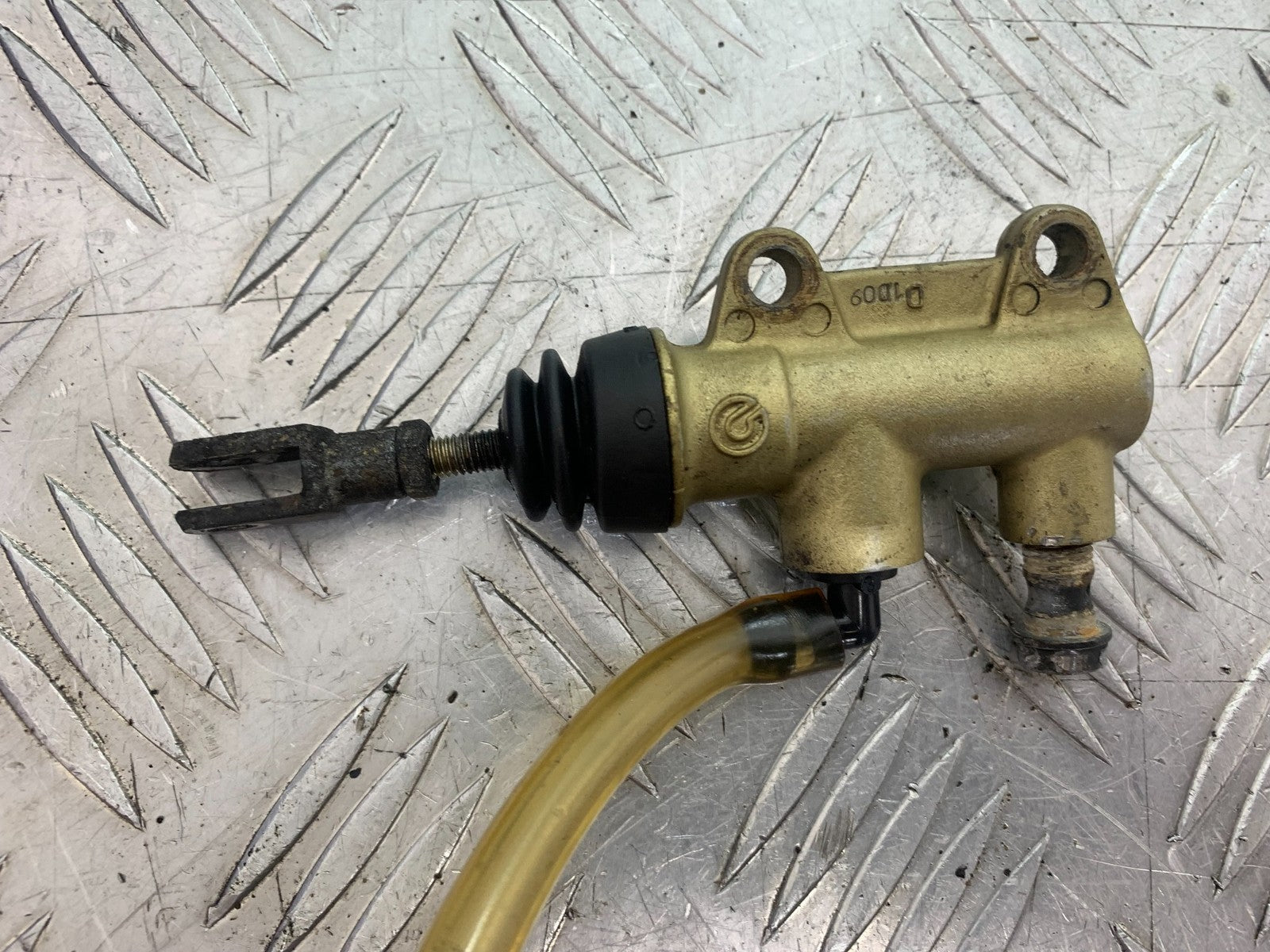 DUCATI 996 SPS 748 916 998 REAR MASTER CYLINDER  1999-2000 (CMB1209)