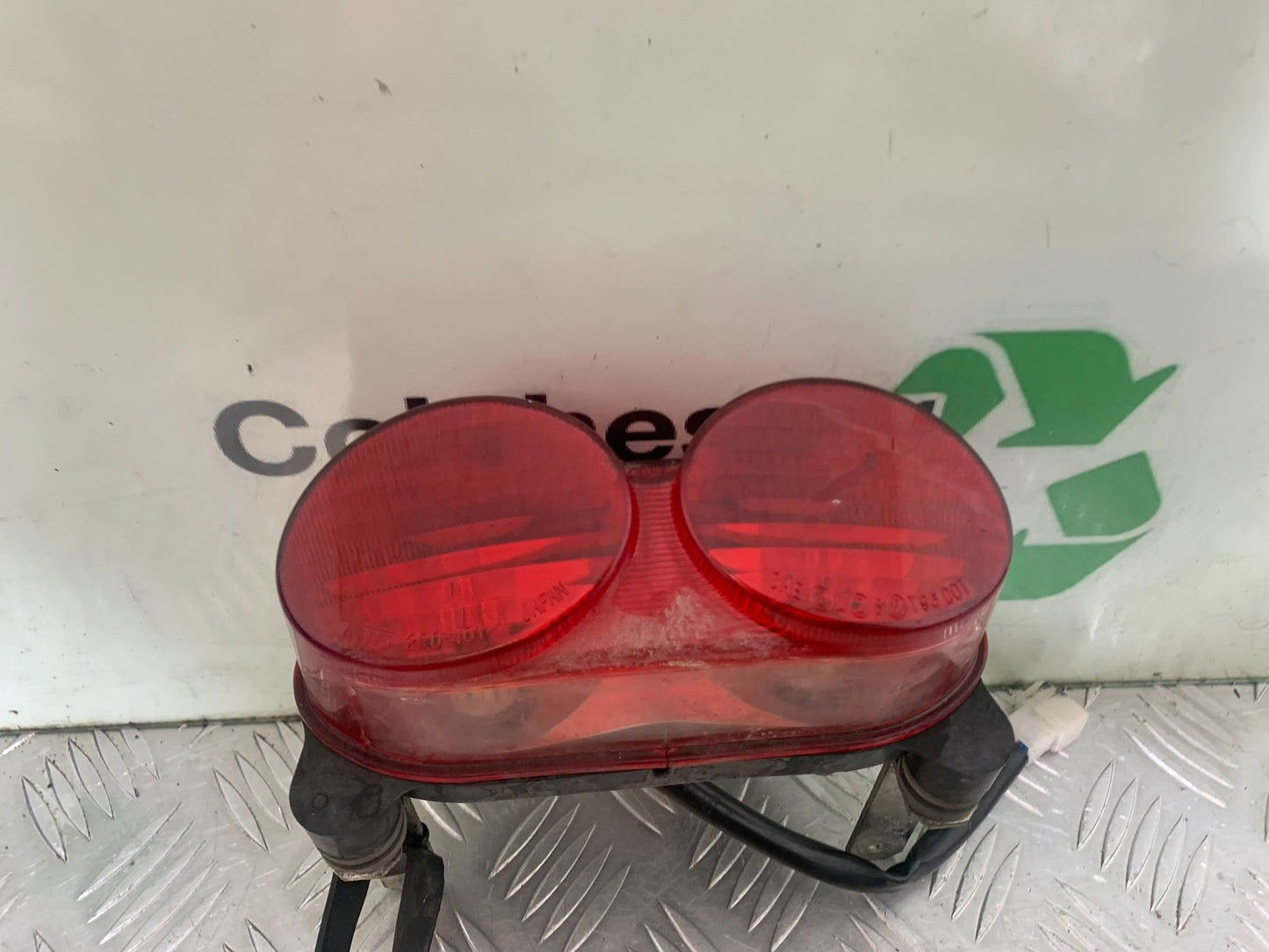 KAWASAKI ZX9R ZX9 E1 REAR LIGHT  YEAR 2000-01 (CMB1171)