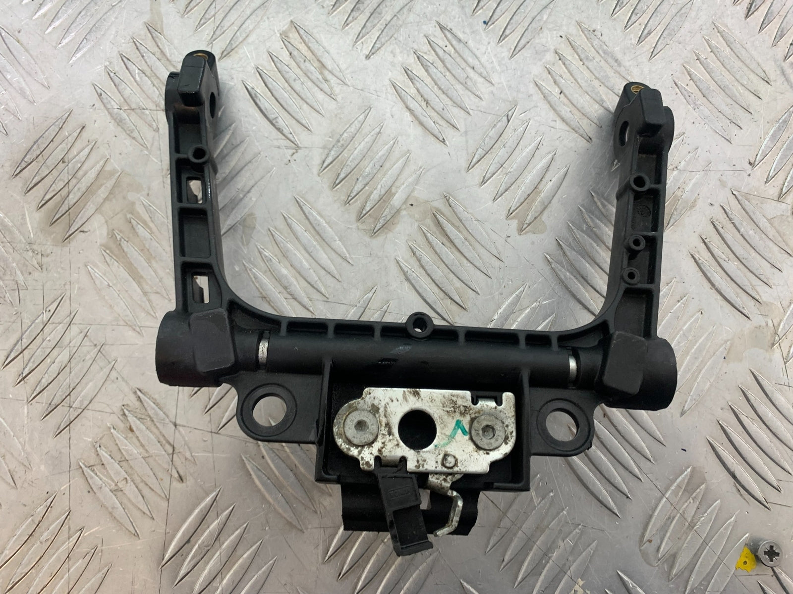 KTM 790 DUKE SEAT CATCH/BRACKET  YEAR 2018-2021  (CMB11150)