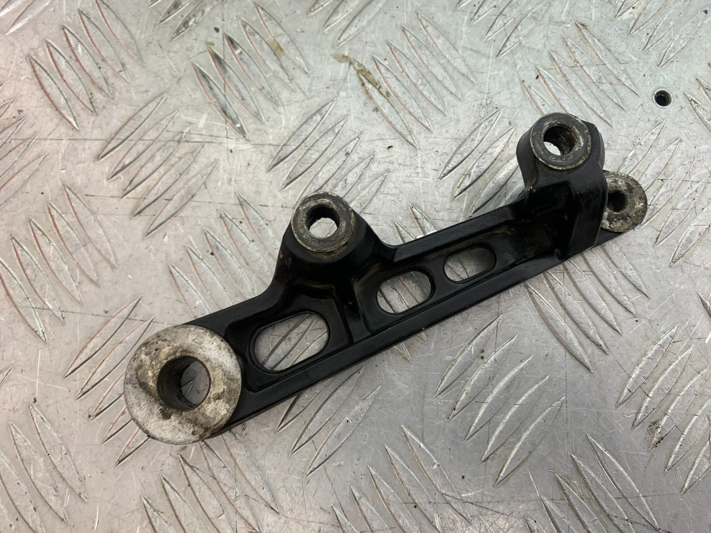 YAMAHA XJ600 XJ 600 DIVERSION REAR CALIPER BRACKET  1998-2000 (CMB1191)
