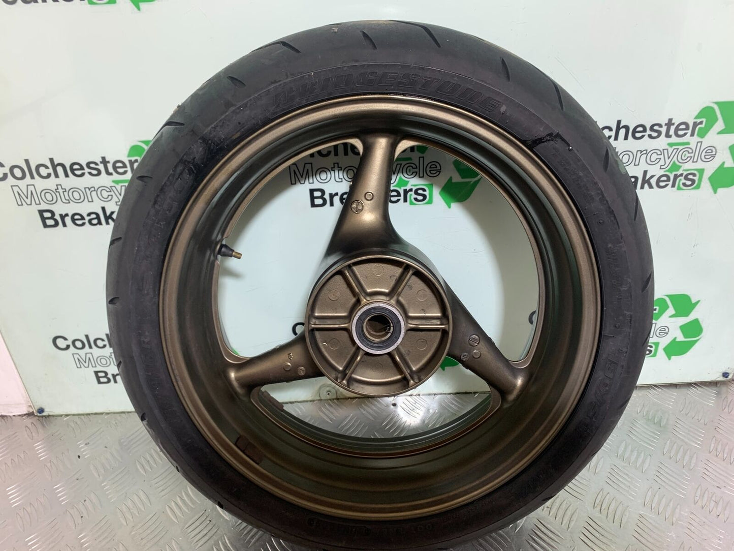 HONDA CBR 929 RRY FIREBLADE REAR WHEEL   YEAR 2000-01 (CMB1094)