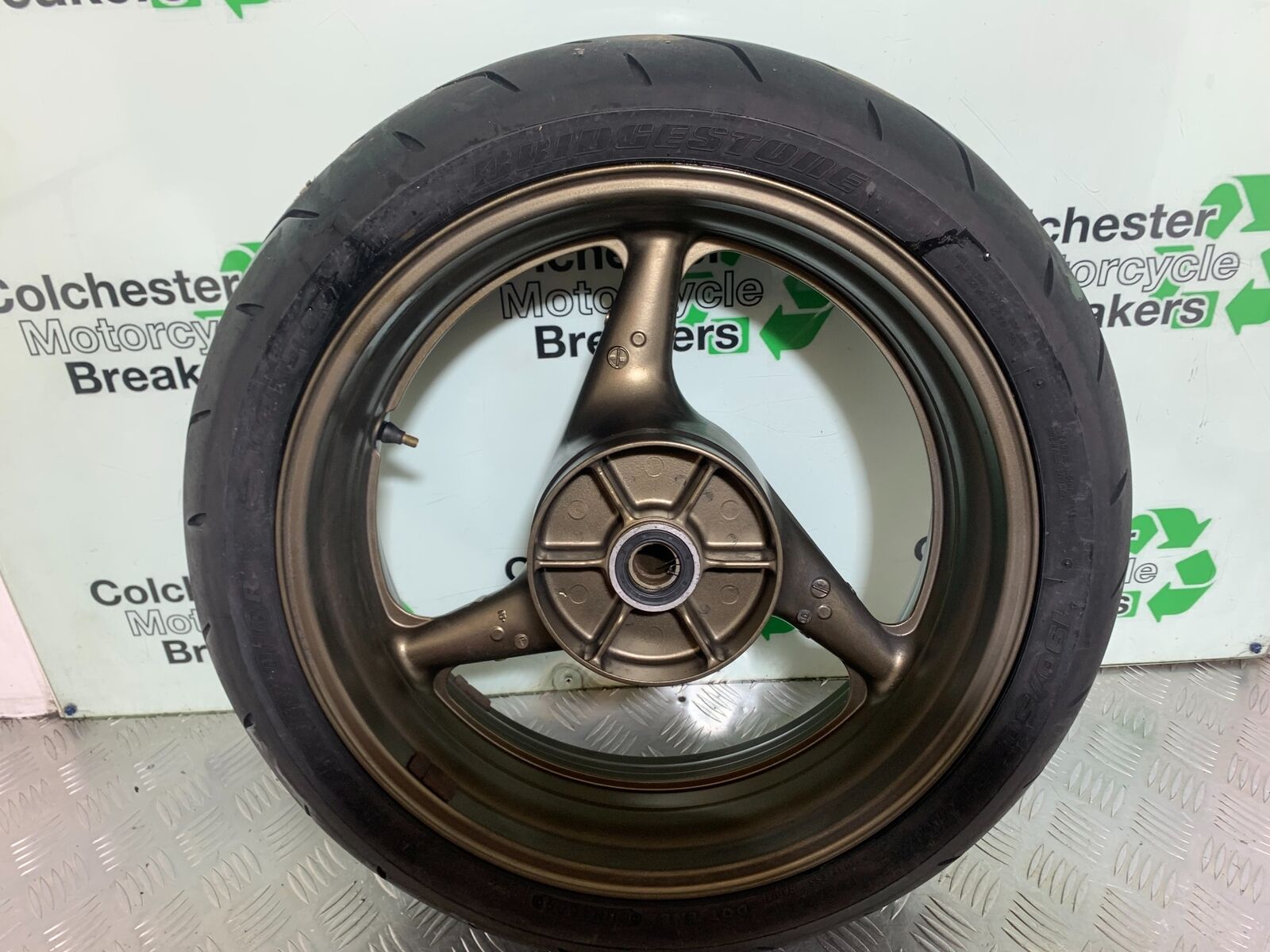 HONDA CBR 929 RRY FIREBLADE REAR WHEEL   YEAR 2000-01 (CMB1094)