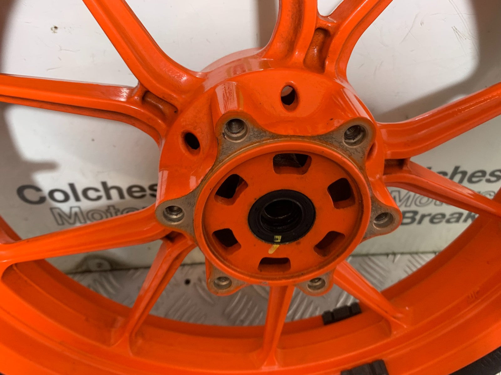 KTM DUKE 390 FRONT WHEEL YEAR 2017- 2023 (CMB1314)