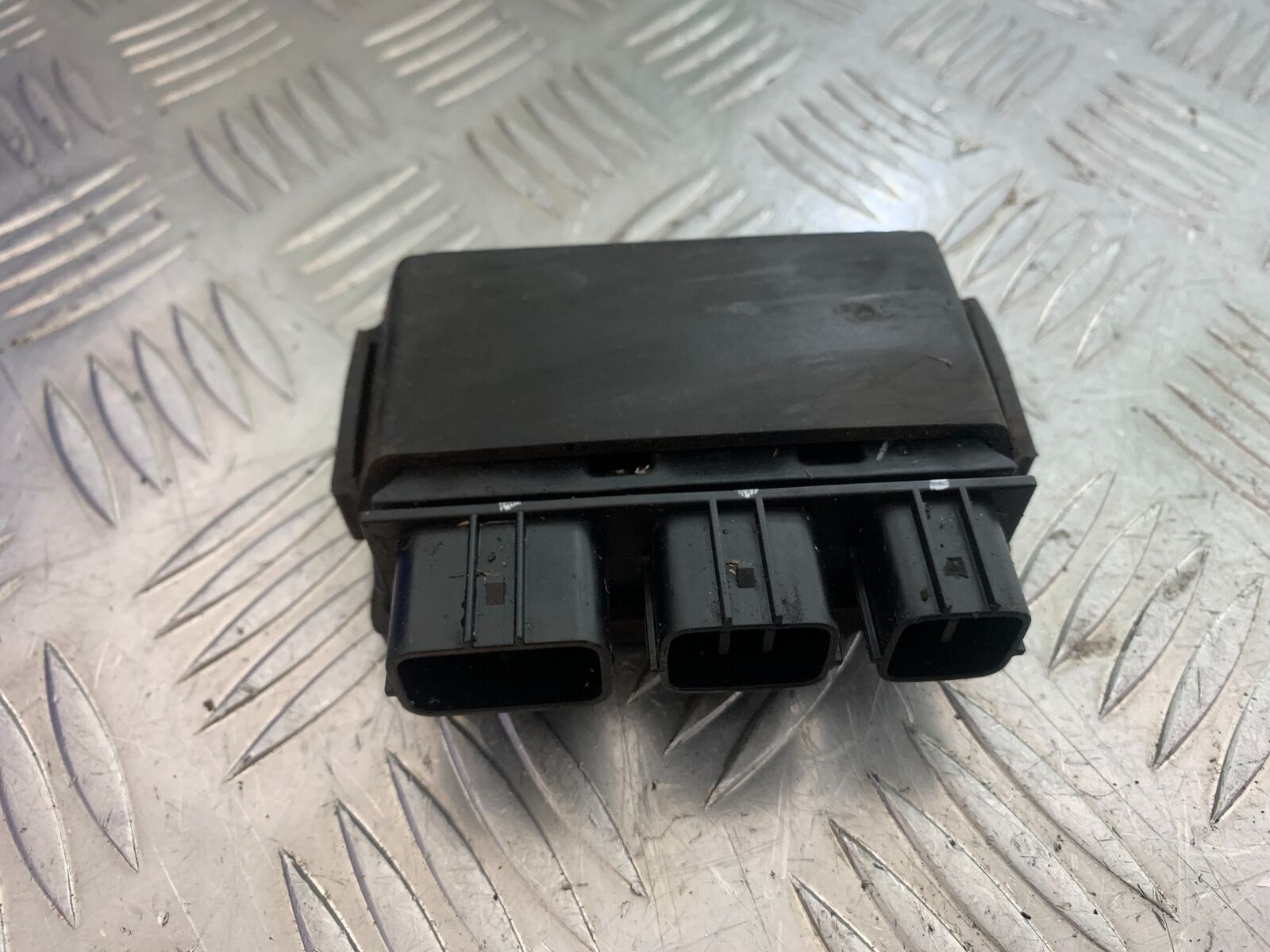 KAWASAKI Z650 ER650 KNFAN FUSE BOX  YEAR 2022-2024 (CMB1112)