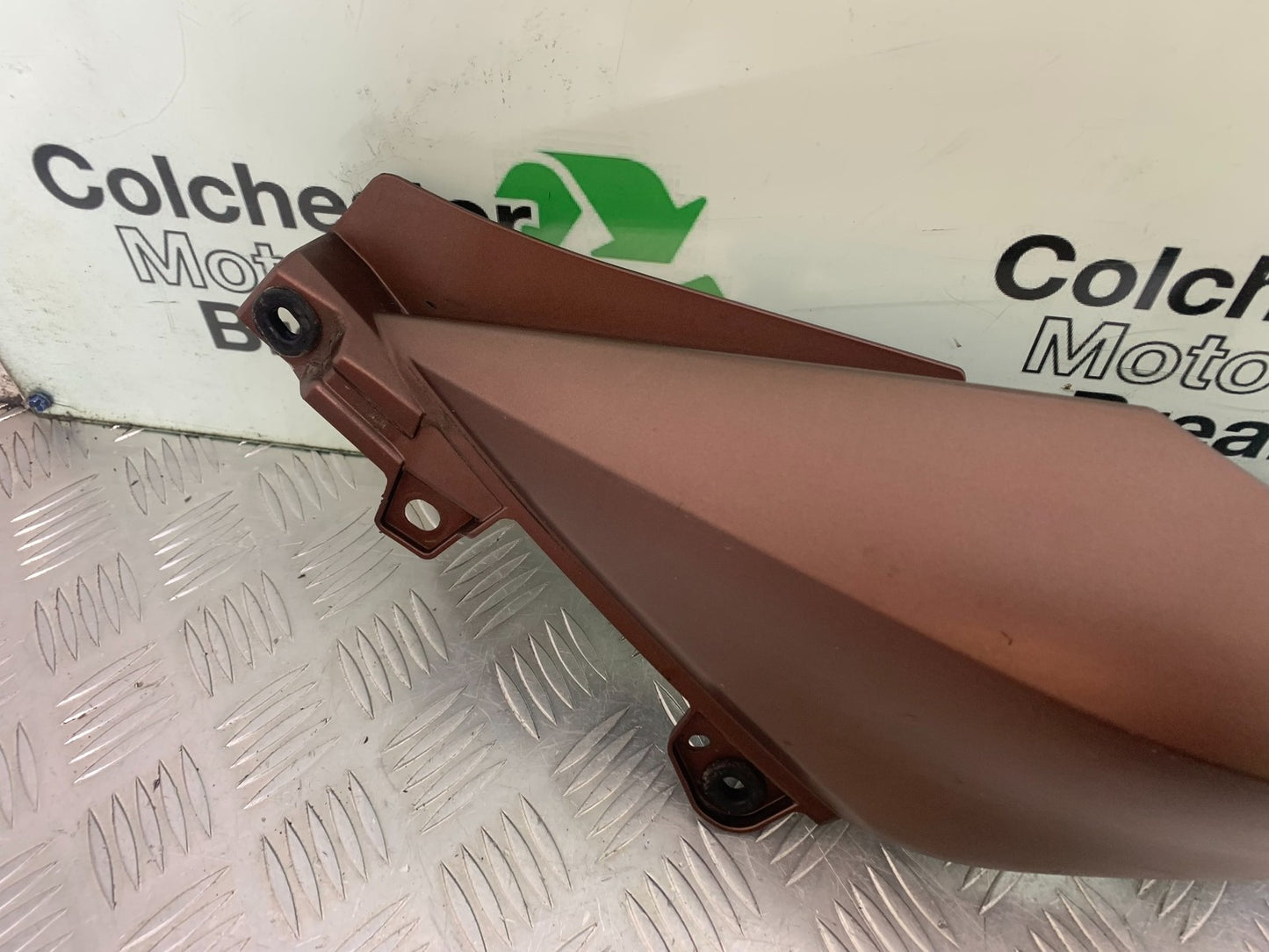 YAMAHA XMAX 300 LEFT SEAT PANEL  YEAR 2017-2020 (CMB1218)
