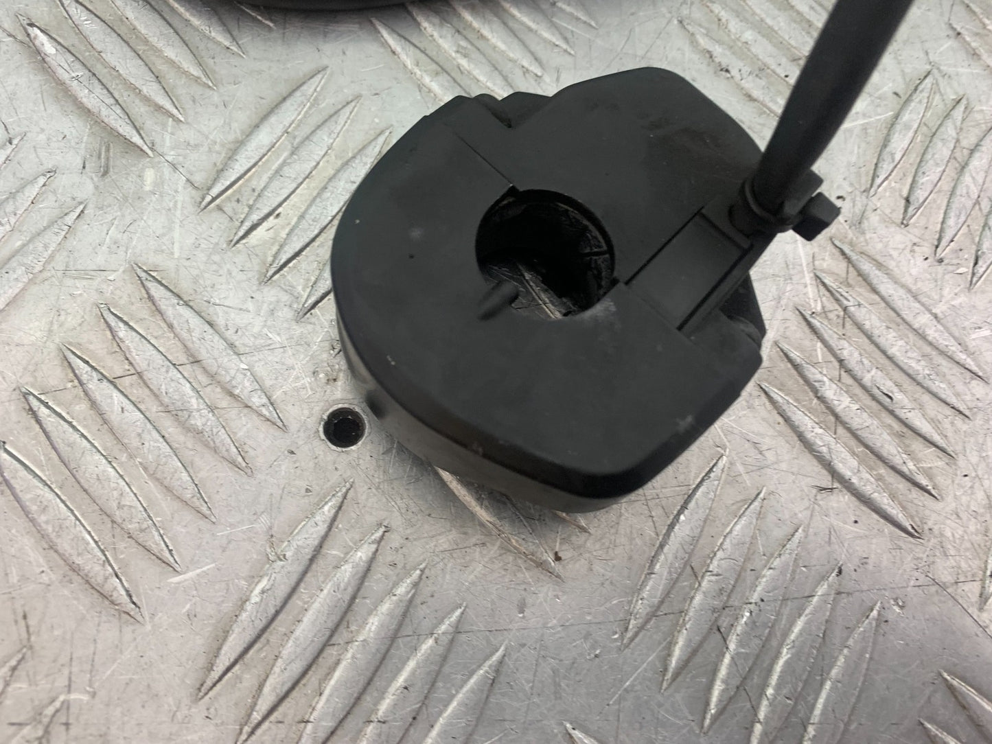 TRIUMPH TIGER 800 XRT THROTTLE  YEAR 2018-2020 (CMB1193)