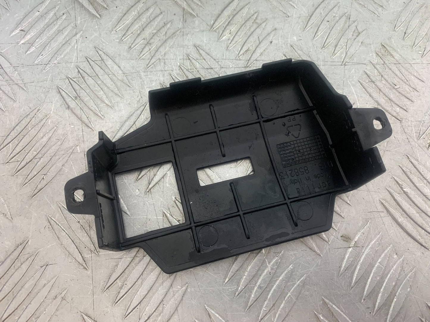 APRILIA SL750 SL 750 SHIVER INFILL COVER YEAR 2008-2016 (CMB1242)