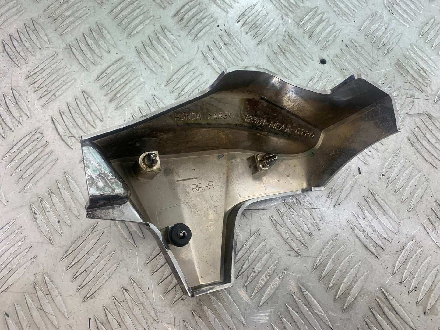 HONDA VTX1300 S-6 RIGHT REAR ENGINE COVER  YEAR 2004-09 (CMB1159)