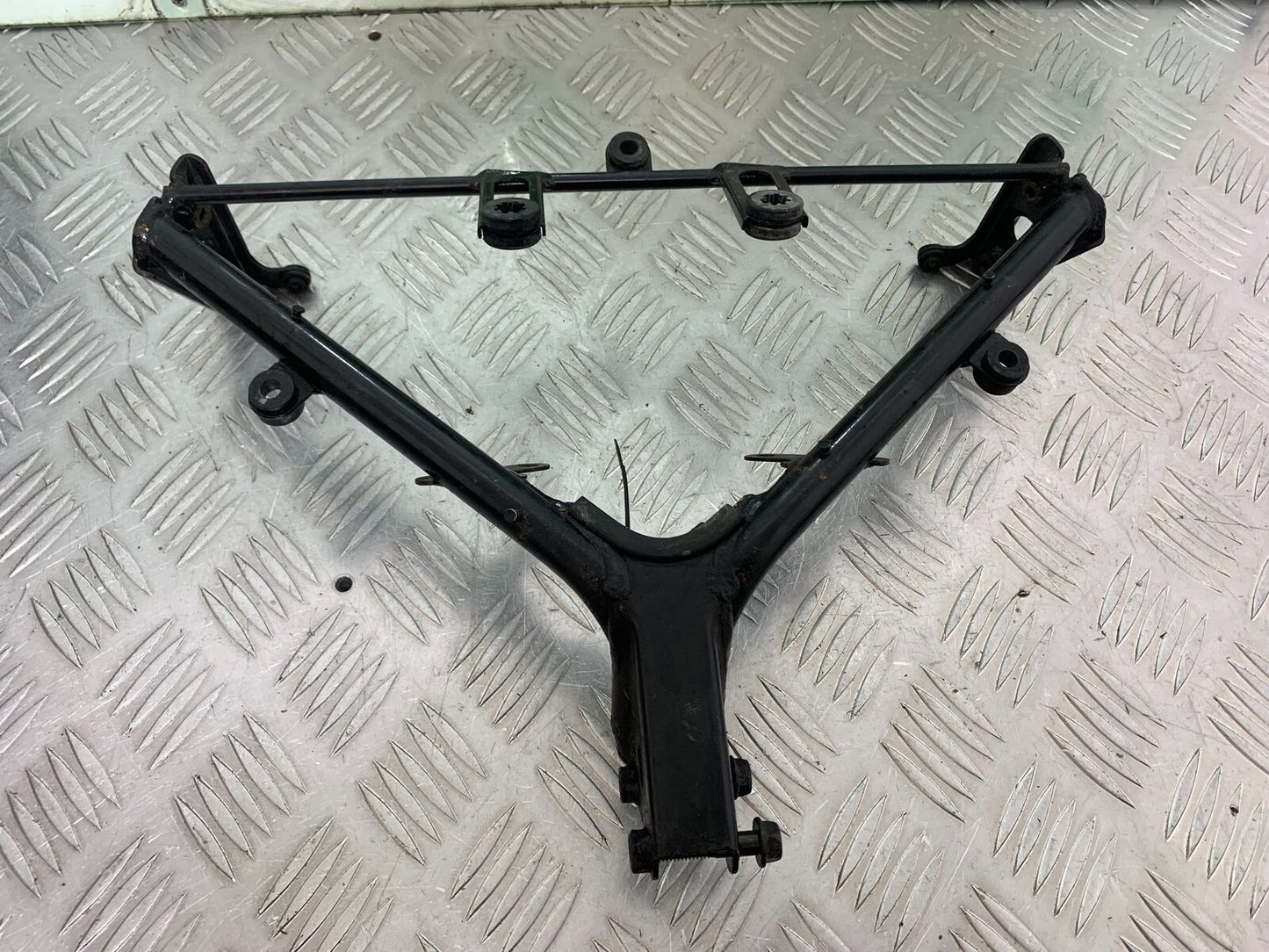 HONDA CBR1100 BLACKBIRD FAIRING BRACKET   YEAR 1999-2005 (CMB1103)
