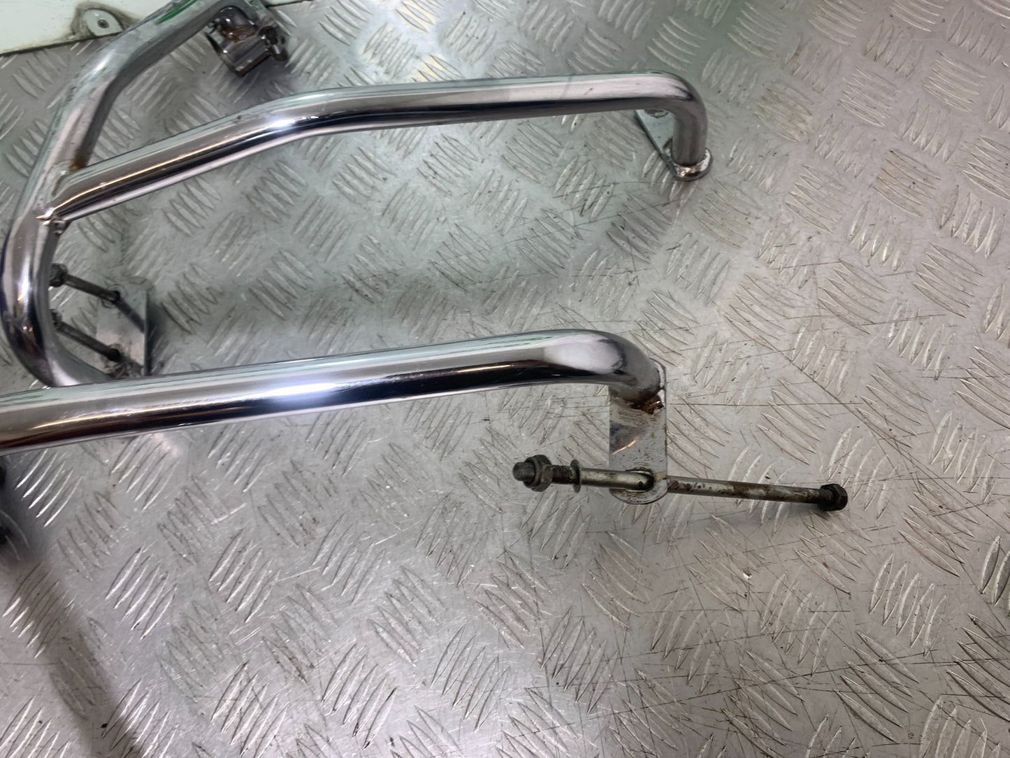 YAMAHA XJ900 XJ 900 DIVERSION ENGINE CRASH BARS    YEAR 1994-2002 (CMB1292)