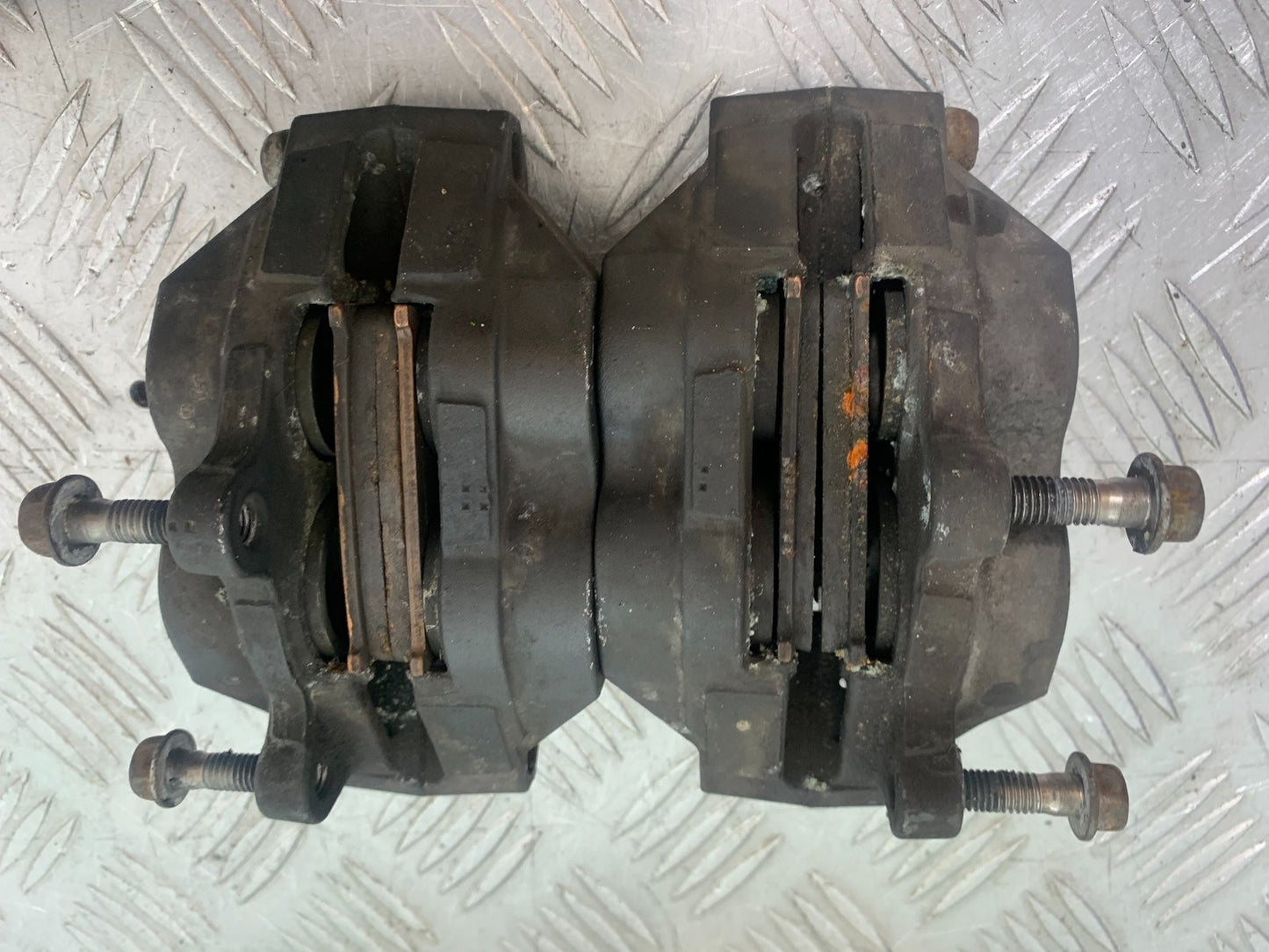 SUZUKI GSXR600 GSXR 600 K1 K2 K3 FRONT BRAKE CALIPERS 1999-03 (CMB1284)