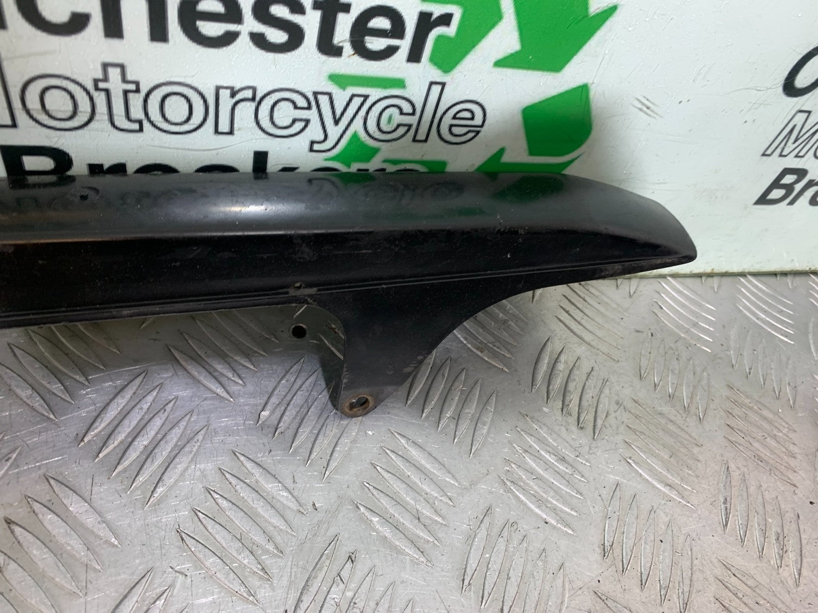 HONDA CBF600 CBF 600 CHAIN GUARD   YEAR 2004-07  (CMB1305)