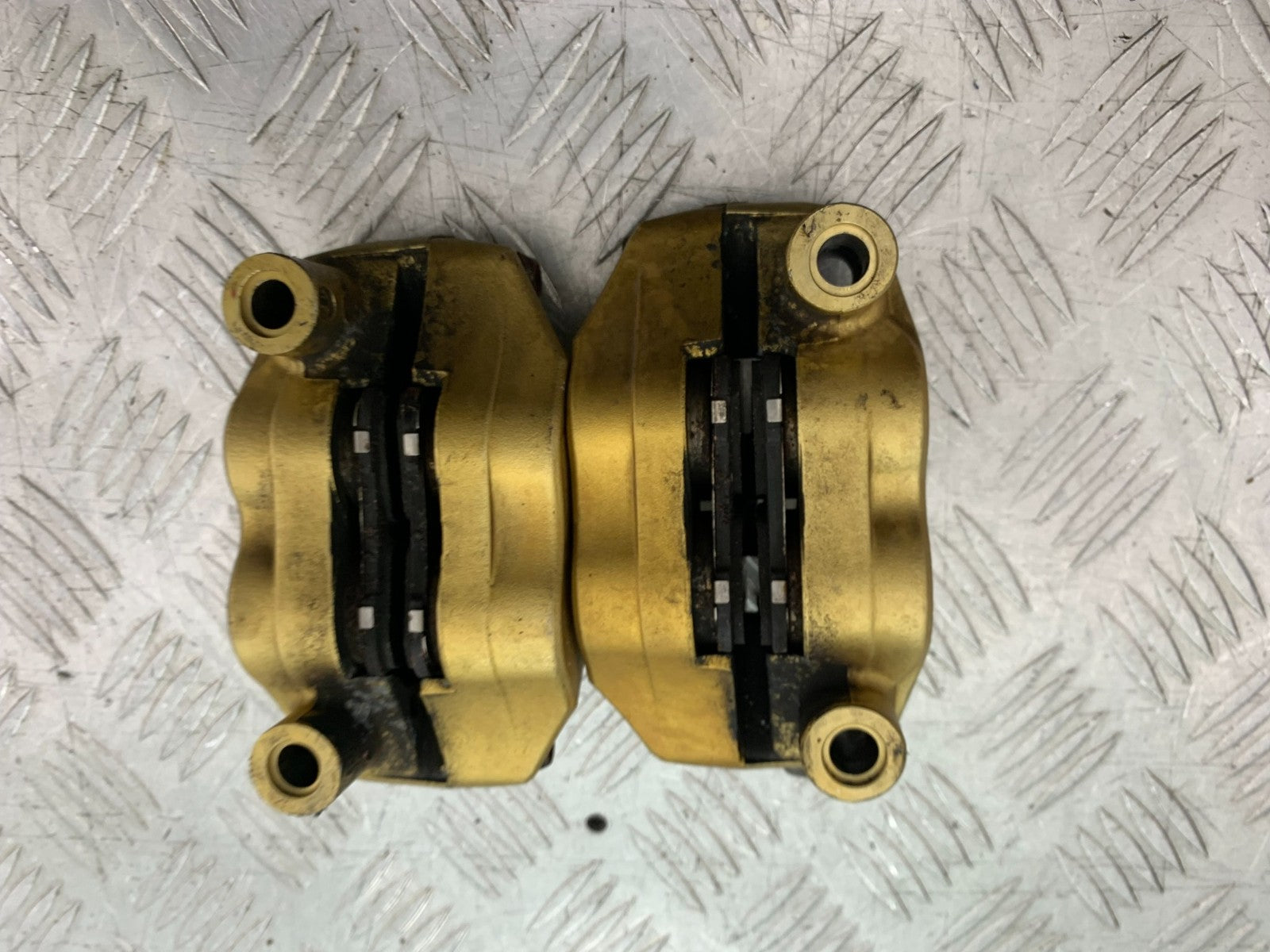 TRIUMPH 675 STREET TRIPLE RX FRONT BRAKE CALIPERS  2015- 2017 (CMB1299)