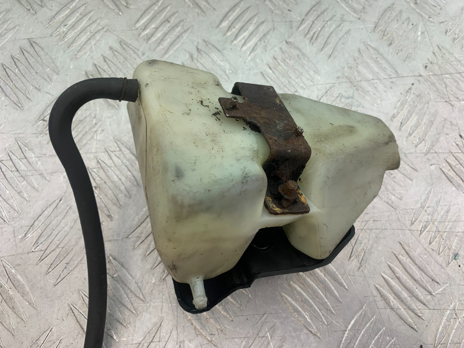 KAWASAKI GPZ600 GPZ 600 COOLANT BOTTLE   YEAR 1988-90 (CMB1258)