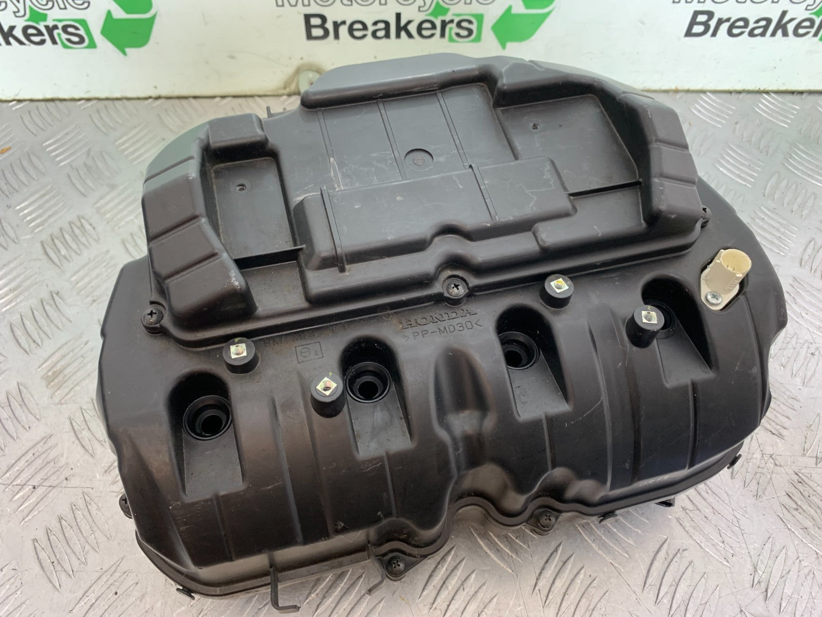HONDA CBR1000 RR  AIRBOX YEAR 2008-2011 (CMB1330)
