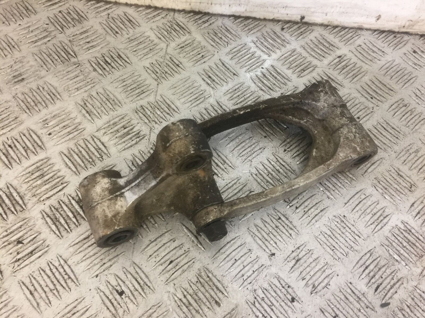 HONDA CRF1000 AFRICA TWIN REAR SHOCK LINKAGE   YEAR 2016-2019 (STOCK 695)