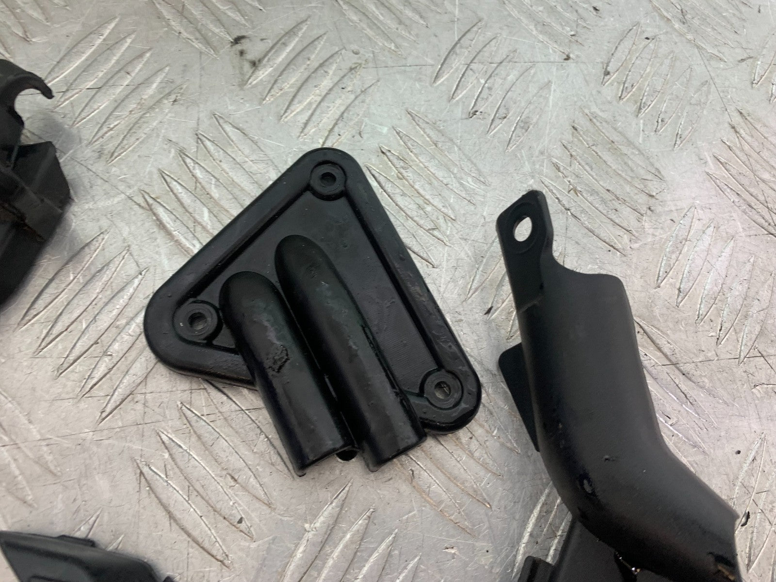 APRILIA SL750 SL 750 SHIVER INFILL COVERS   YEAR 2008-2016 (CMB1242)