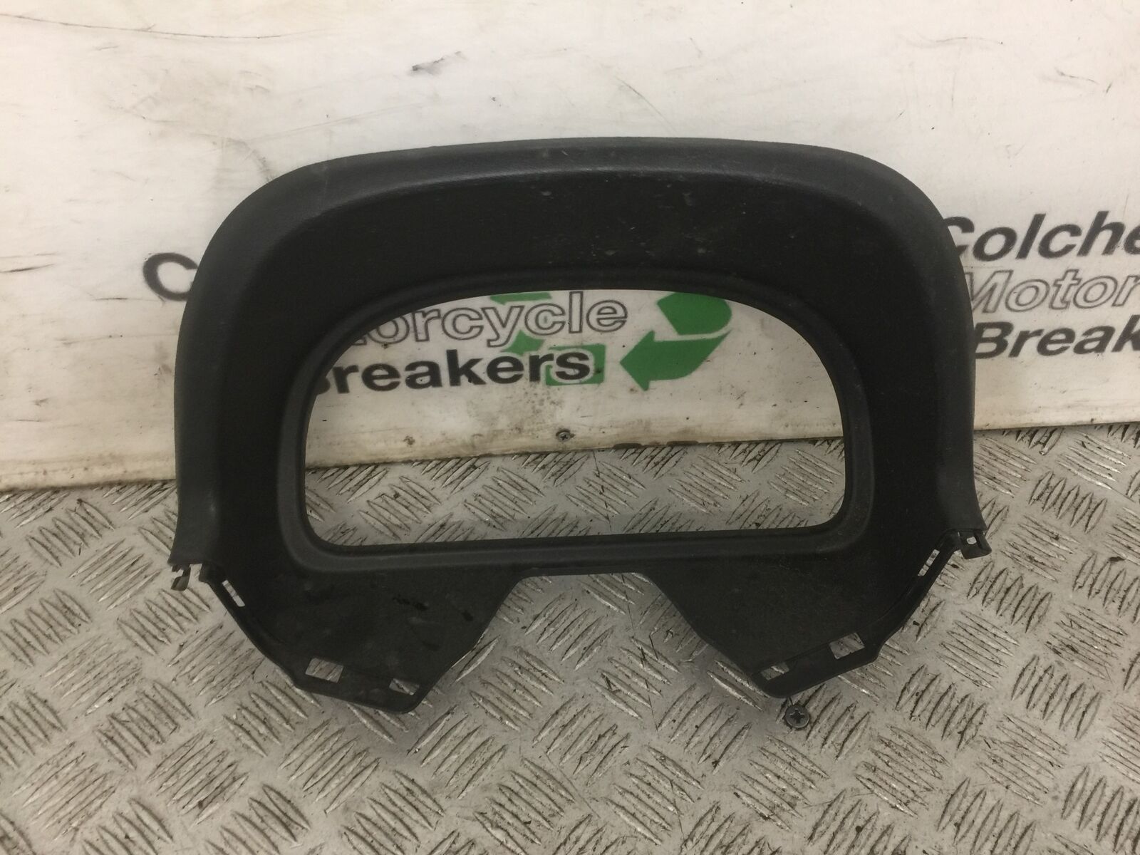 SUZUKI 650 BURGMAN CLOCK SURROUND  YEAR 2014-2018 (STOCK 769)