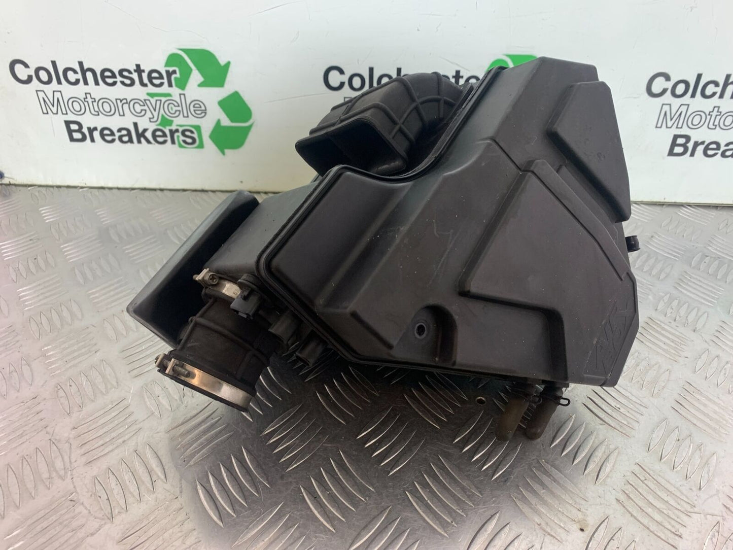 APRILIA 650 PAGASO STRADA AIRBOX  YEAR 2005-2010 (CMB1057)