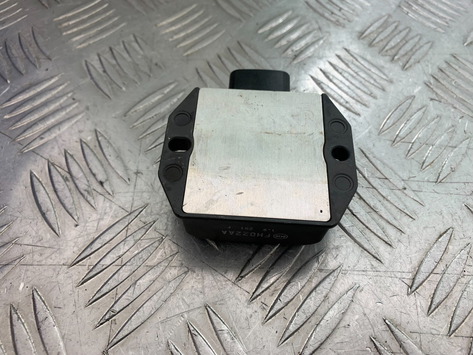 KTM 1290 SUPER DUKE R REGULATOR  YEAR 2020-2024 (CMB1272)