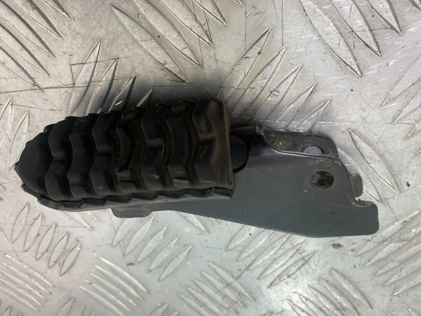 TRIUMPH TIGER 800 XRT FRONT RIGHT FOOTPEG  2018-2020 (CMB1193)