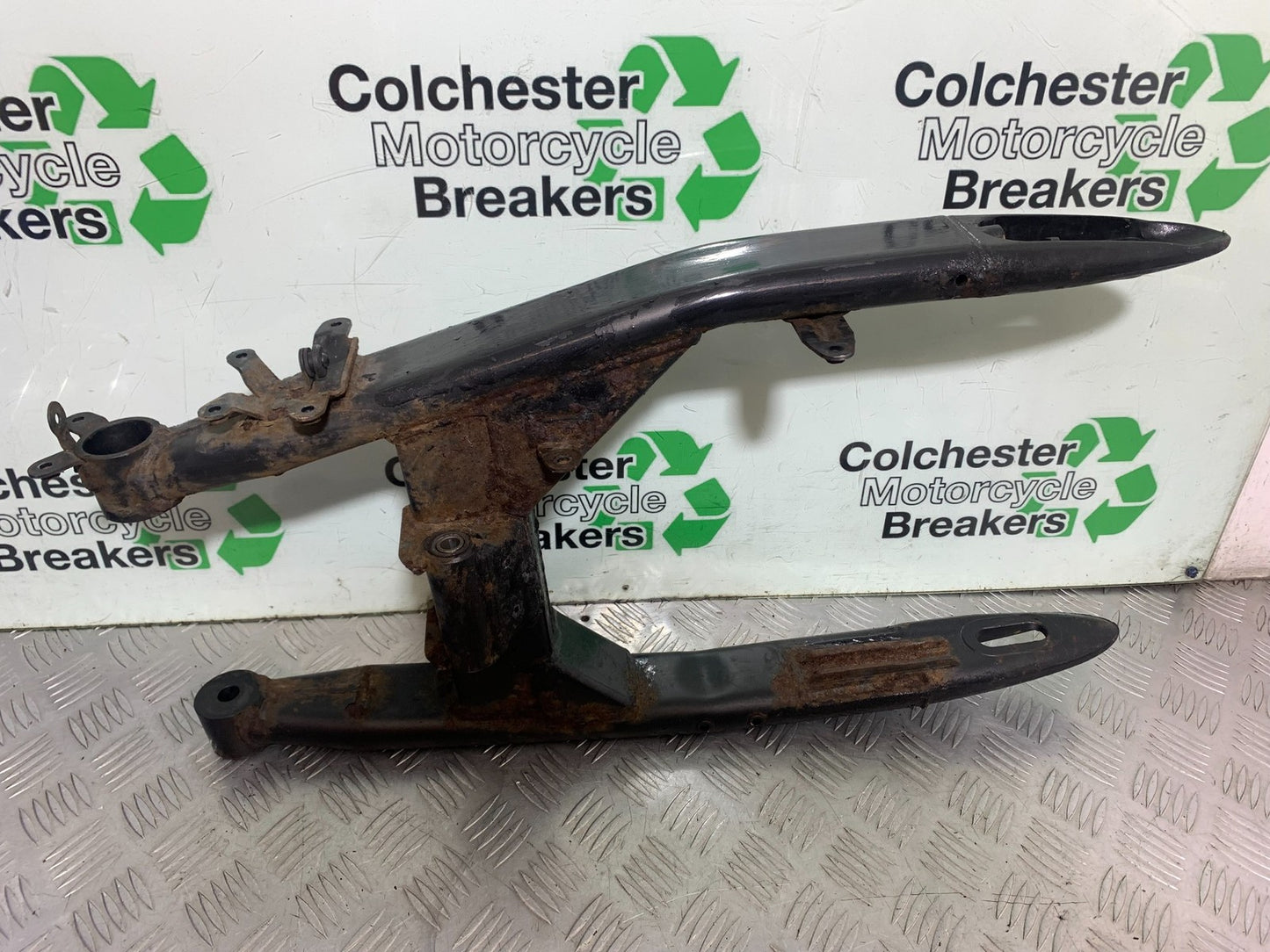 YAMAHA XVS 1300 MIDNIGHT STAR SWINGARM YEAR 2007-16 (CMB1200)