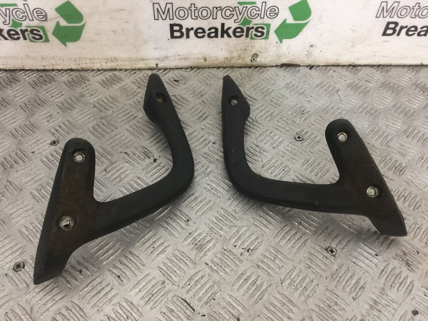 HONDA NT650 V DEAUVILLE GRAB RAILS  YEAR 1998-06 (STOCK NO 843)