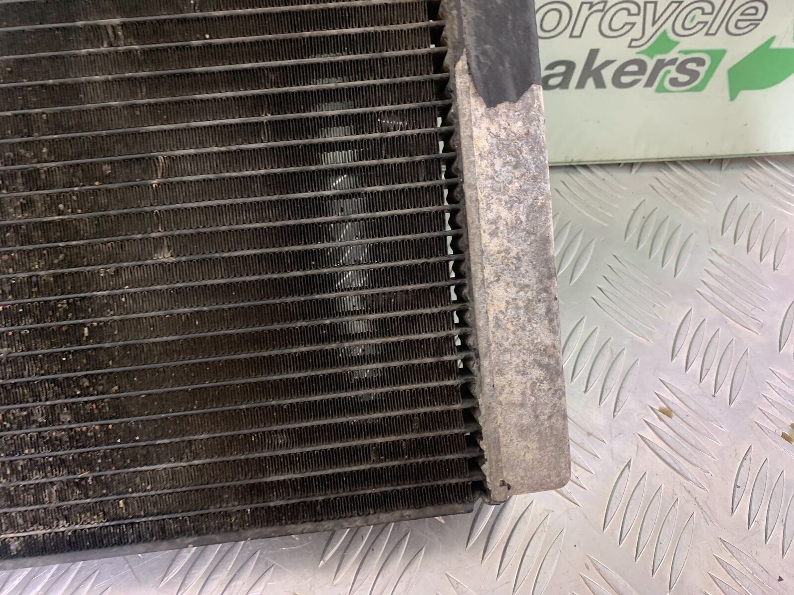 TRIUMPH TIGER 800 XC RADIATOR  YEAR 2011-2014 (CMB1022)
