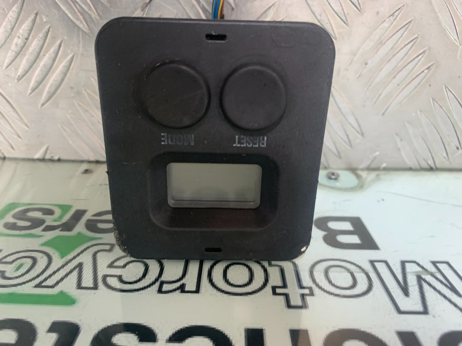 BMW K1200 K 1200 LT TIME CLOCK YEAR 1999-07 (CMB1138)