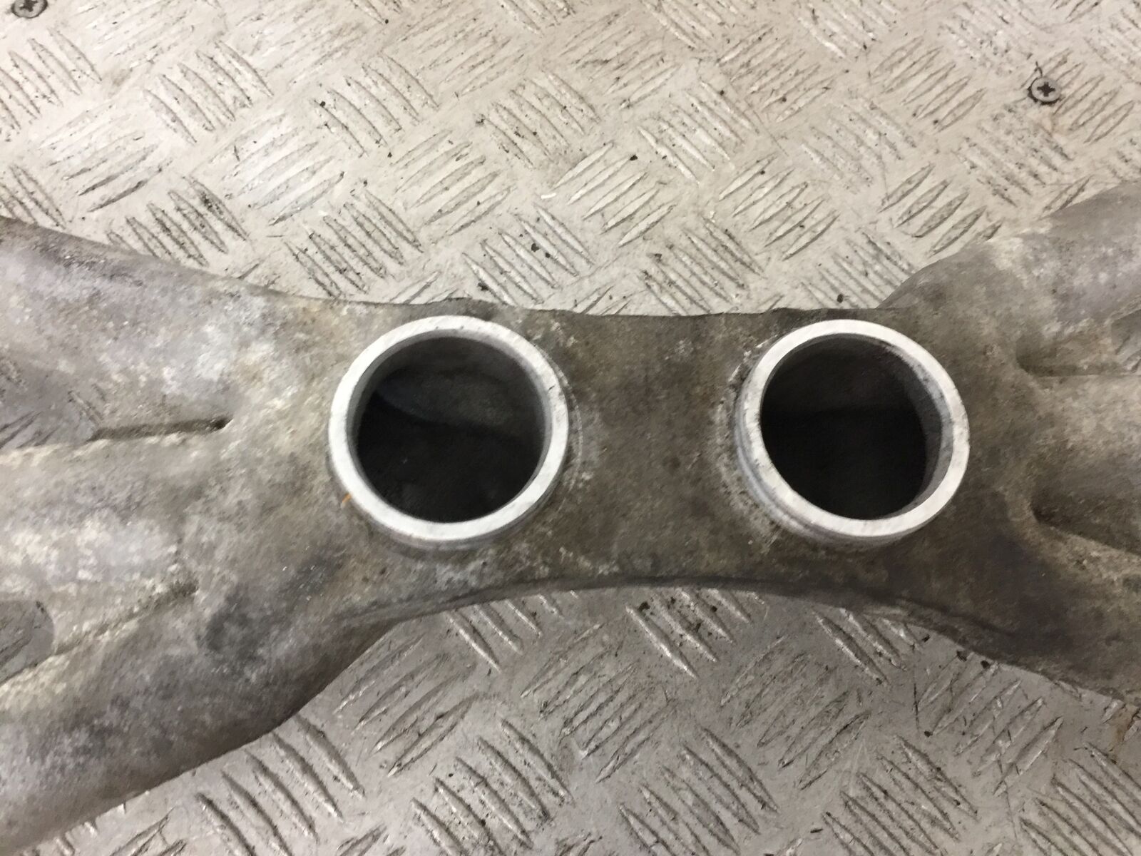 HONDA GL1800 GL 1800 CARB MANIFOLDS   YEAR 2004-10 ABS (STOCK 890)