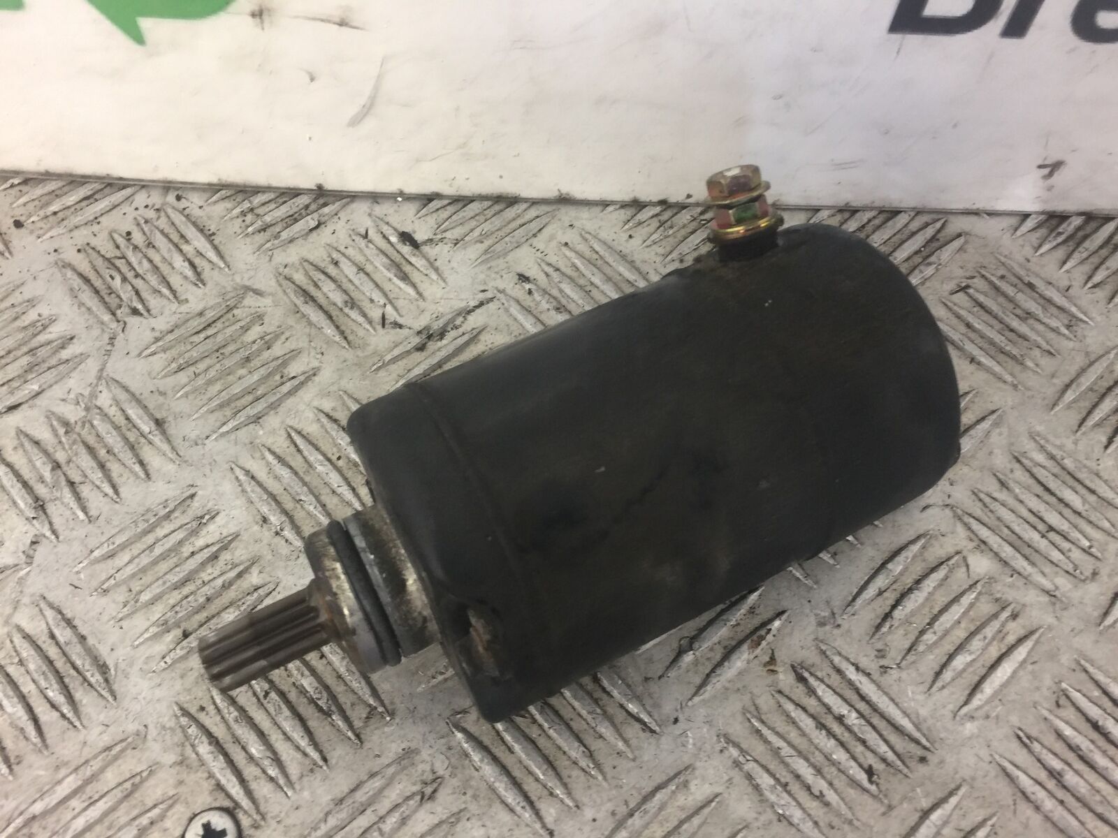 YAMAHA FZS600 FAZER 600 STARTER MOTOR  YEAR 1998  (STOCK NO 335)