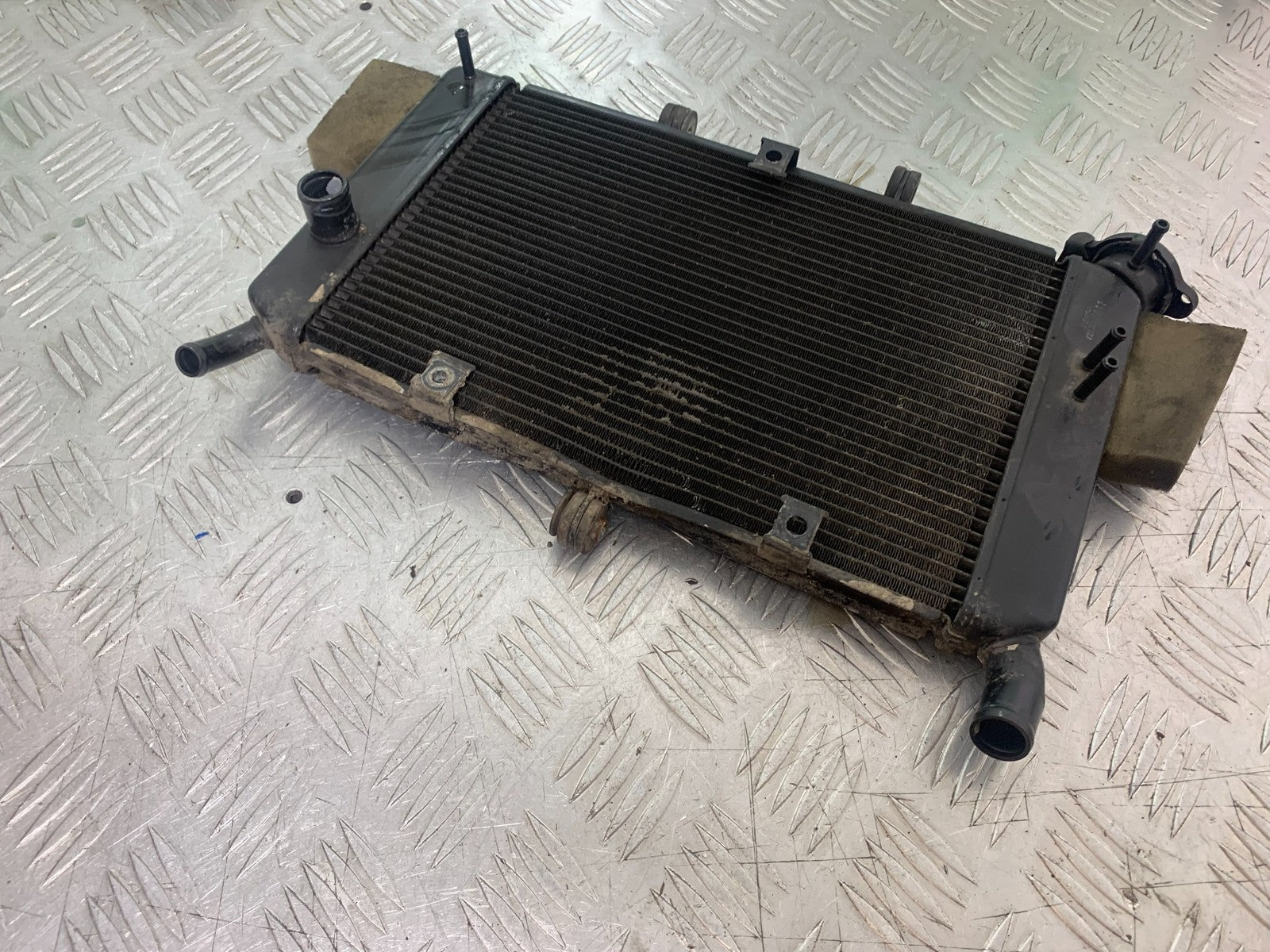 YAMAHA XJ6 XJ6-S RADIATOR YEAR 2009-2015  (CMB1212)