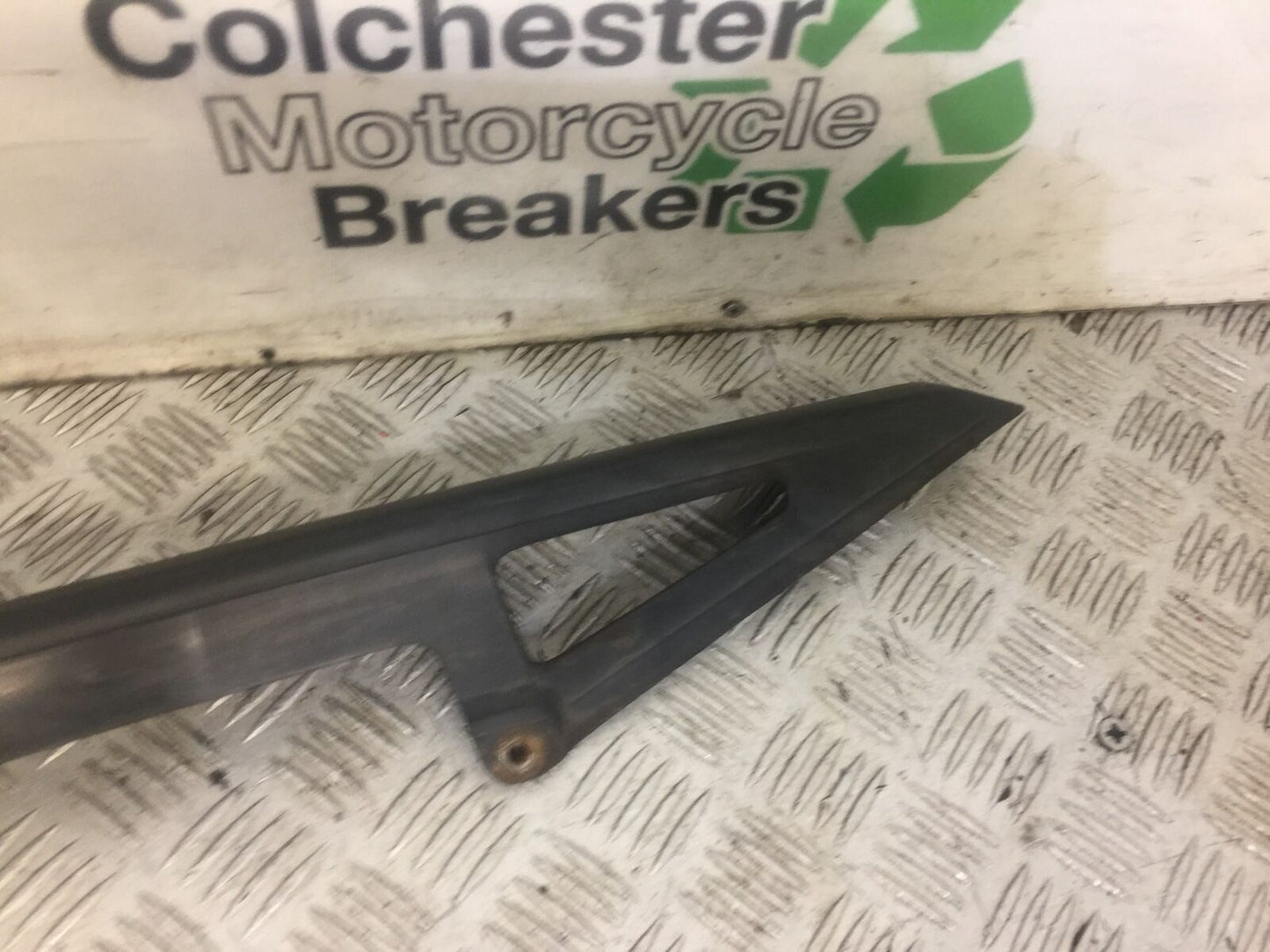 HONDA CBR125 CBR 125 CHAIN GUARD  YEAR 2008 (STOCK 627)