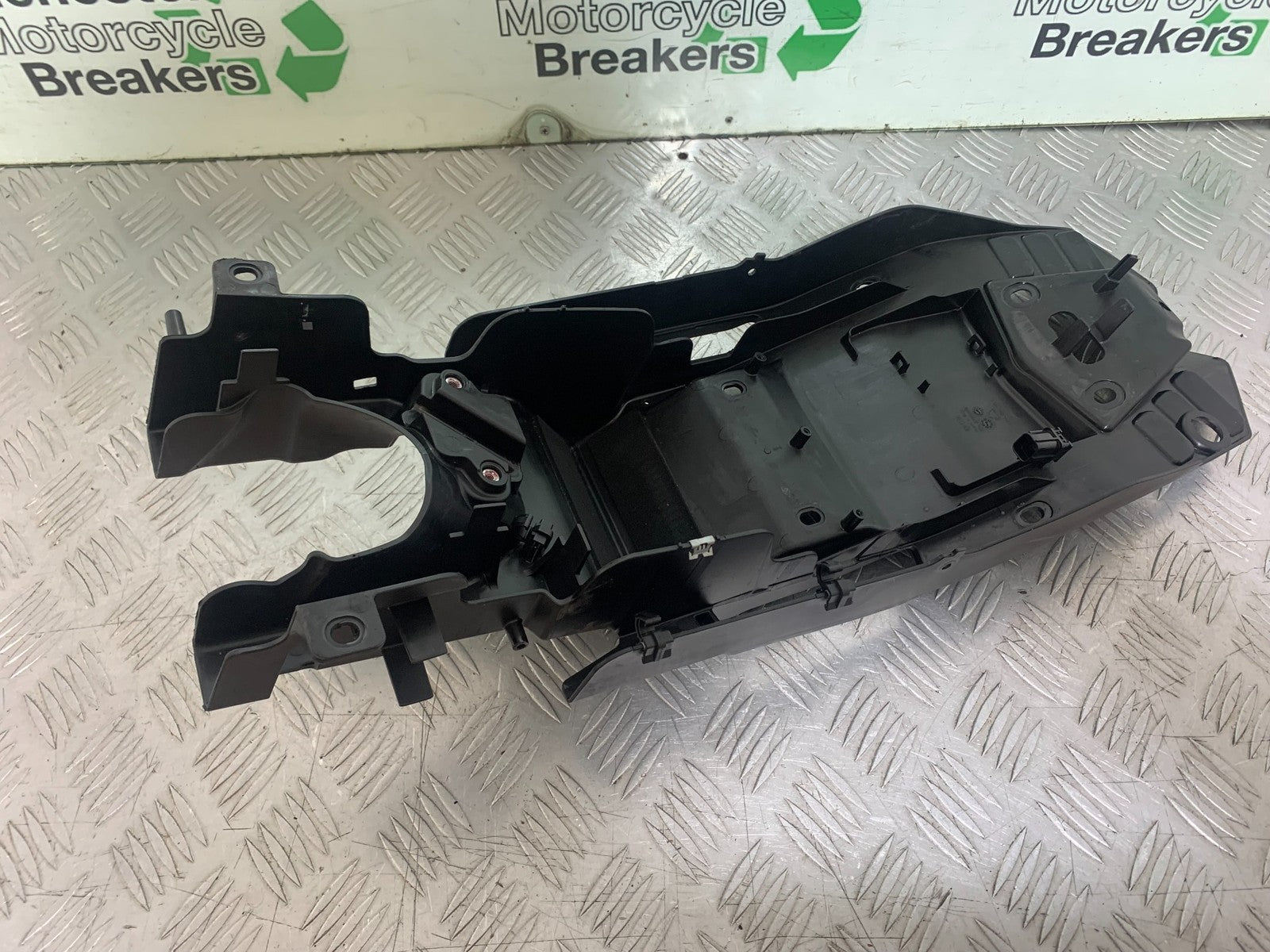 APRILIA RS660 RS 660 UNDERTRAY  YEAR 2020-2024 (CMB1202)