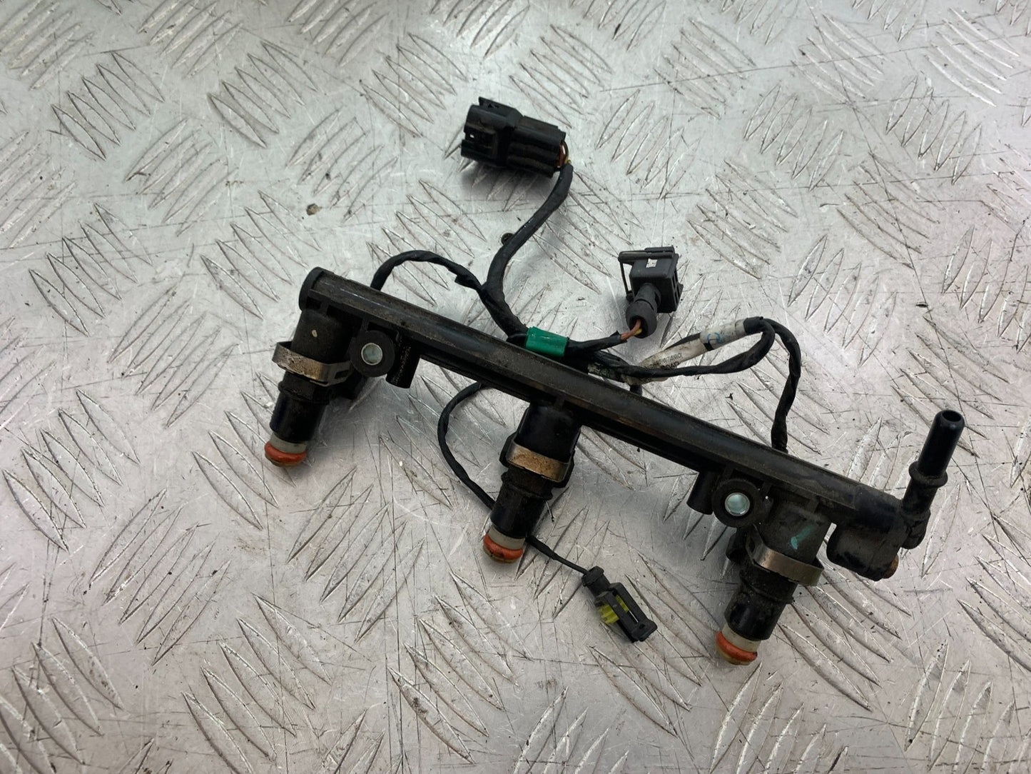 TRIUMPH 1050 SPRINT GT INJECTORS YEAR 2010-2016 (CMB1250)