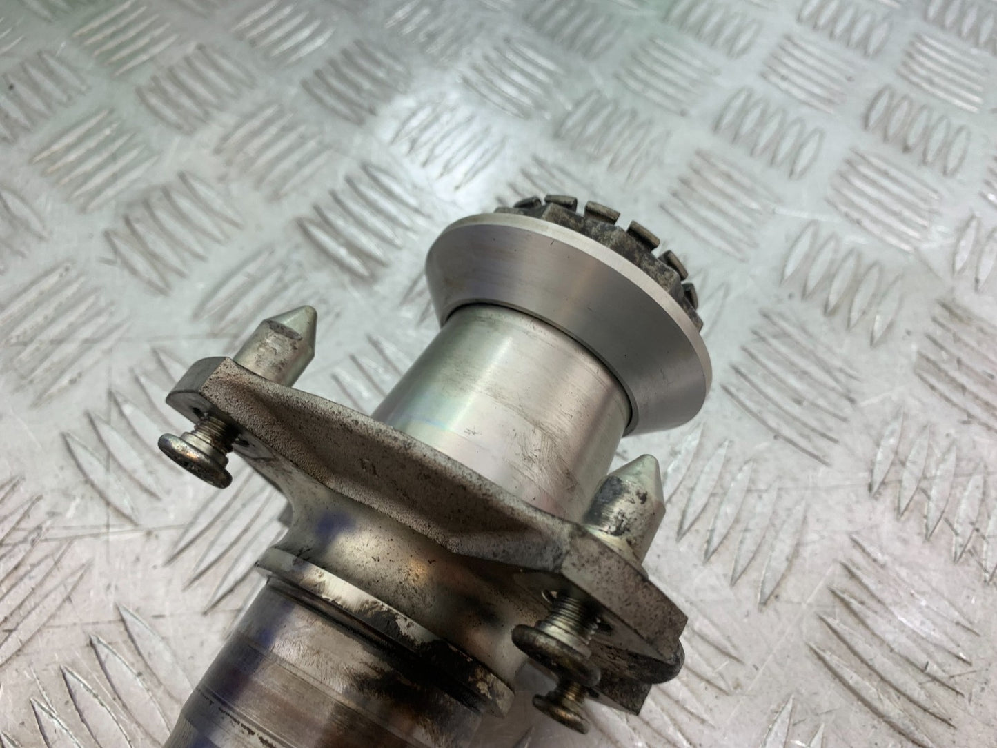 DUCATI 1299 PANIGALE REAR WHEEL SHAFT   YEAR 2016 (CMB 1187)