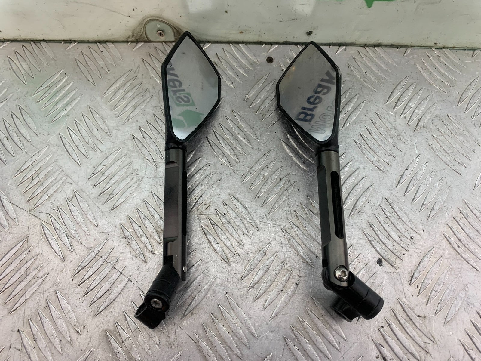 KTM 690 DUKE R LC4 PATTERN MIRRORS YEAR 2012-2015  (CMB1180)