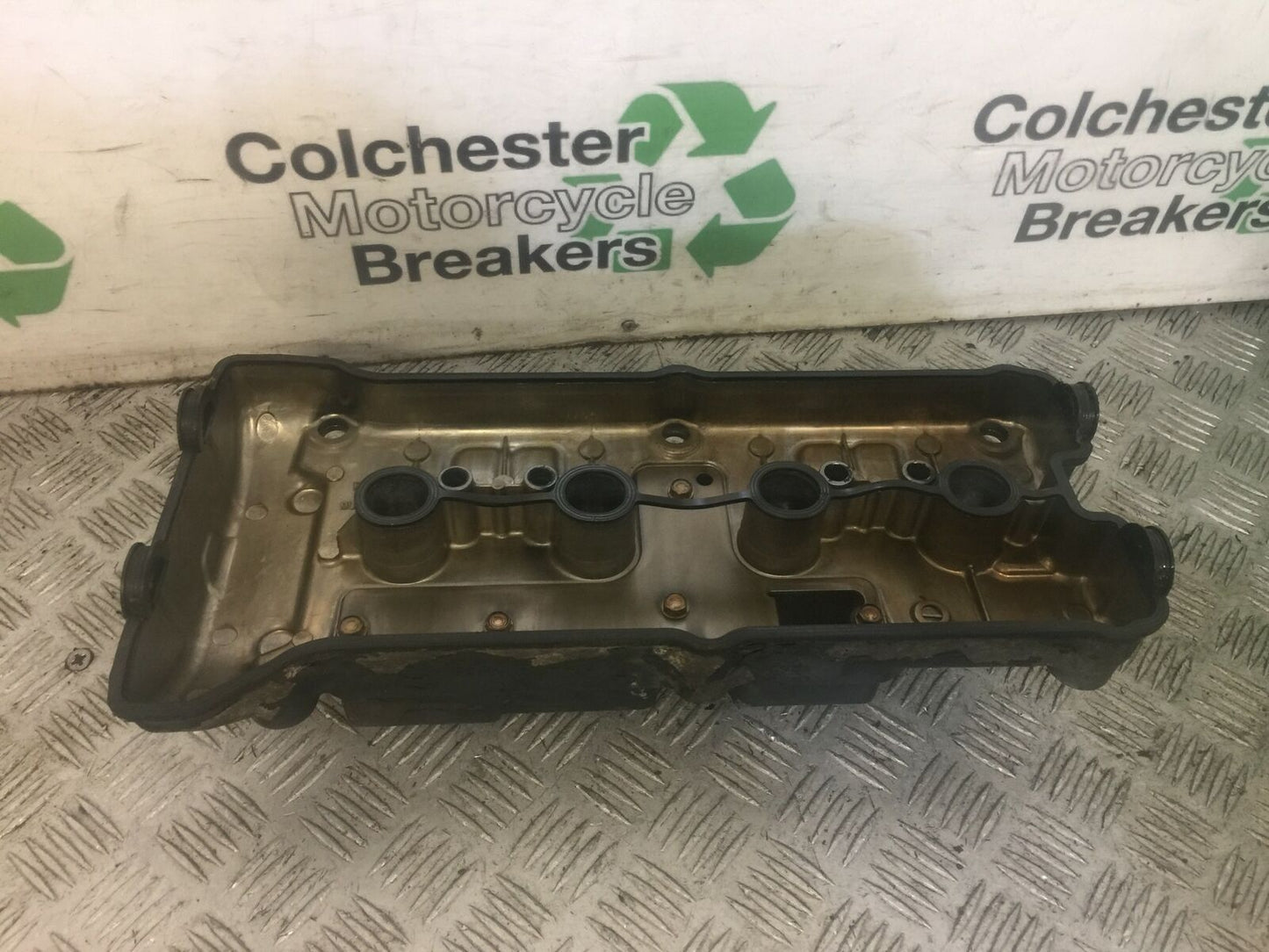 HONDA CBR1100 BLACKBIRD ROCKER COVER YEAR 2001 (STOCK 390)