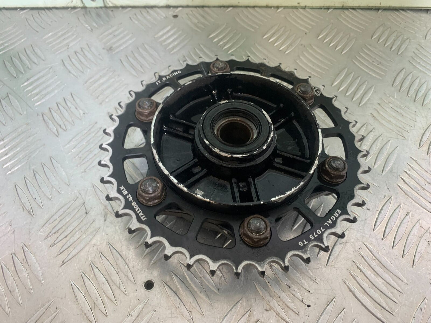 HONDA CBR600 CBR 600 RR SPROCKET CARRIER  YEAR 2003-2004 CMB1086)