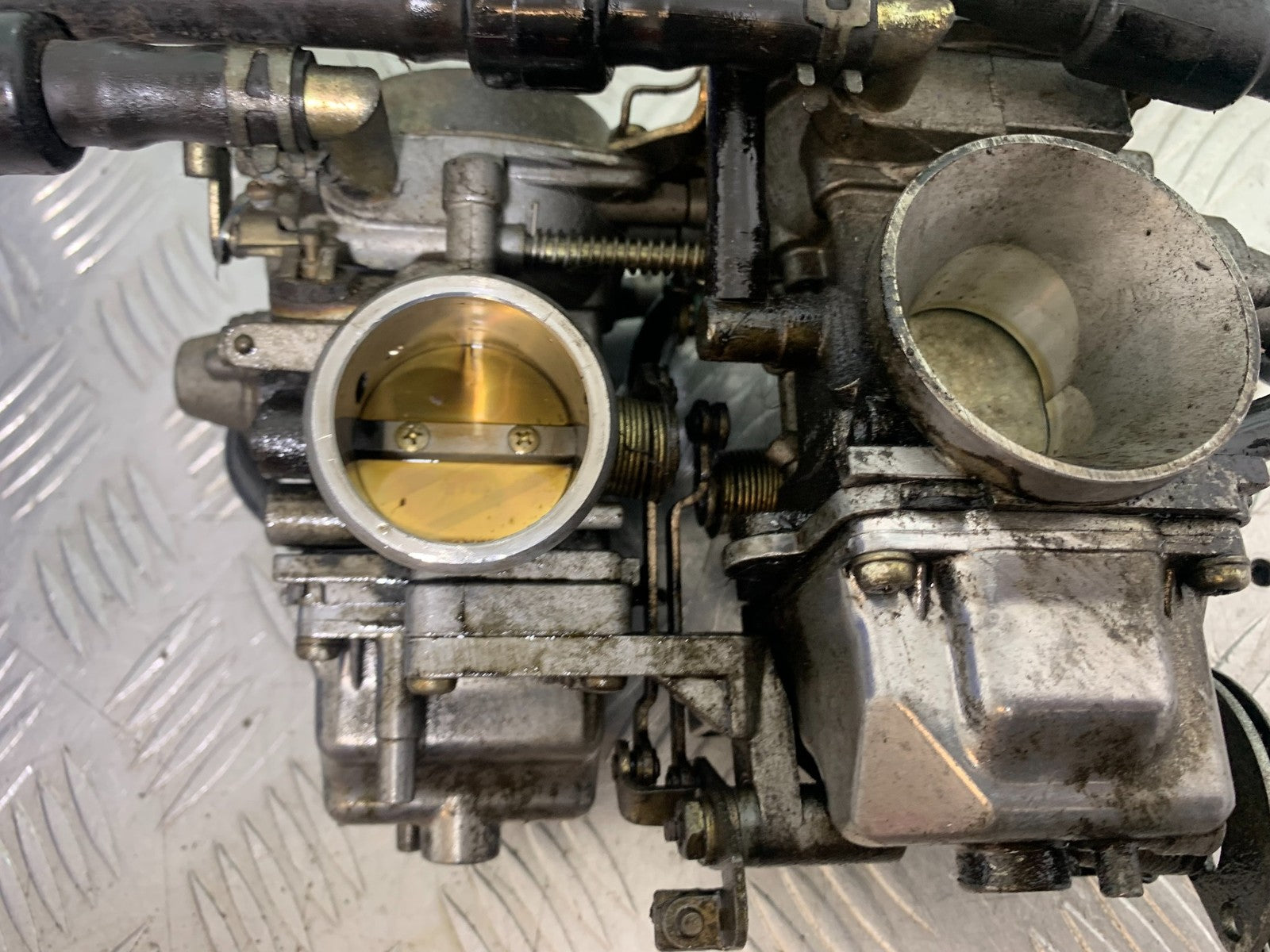 YAMAHA XV1100 XV 1100 VIRAGO CARBS 1990-1999 (CMB1243)